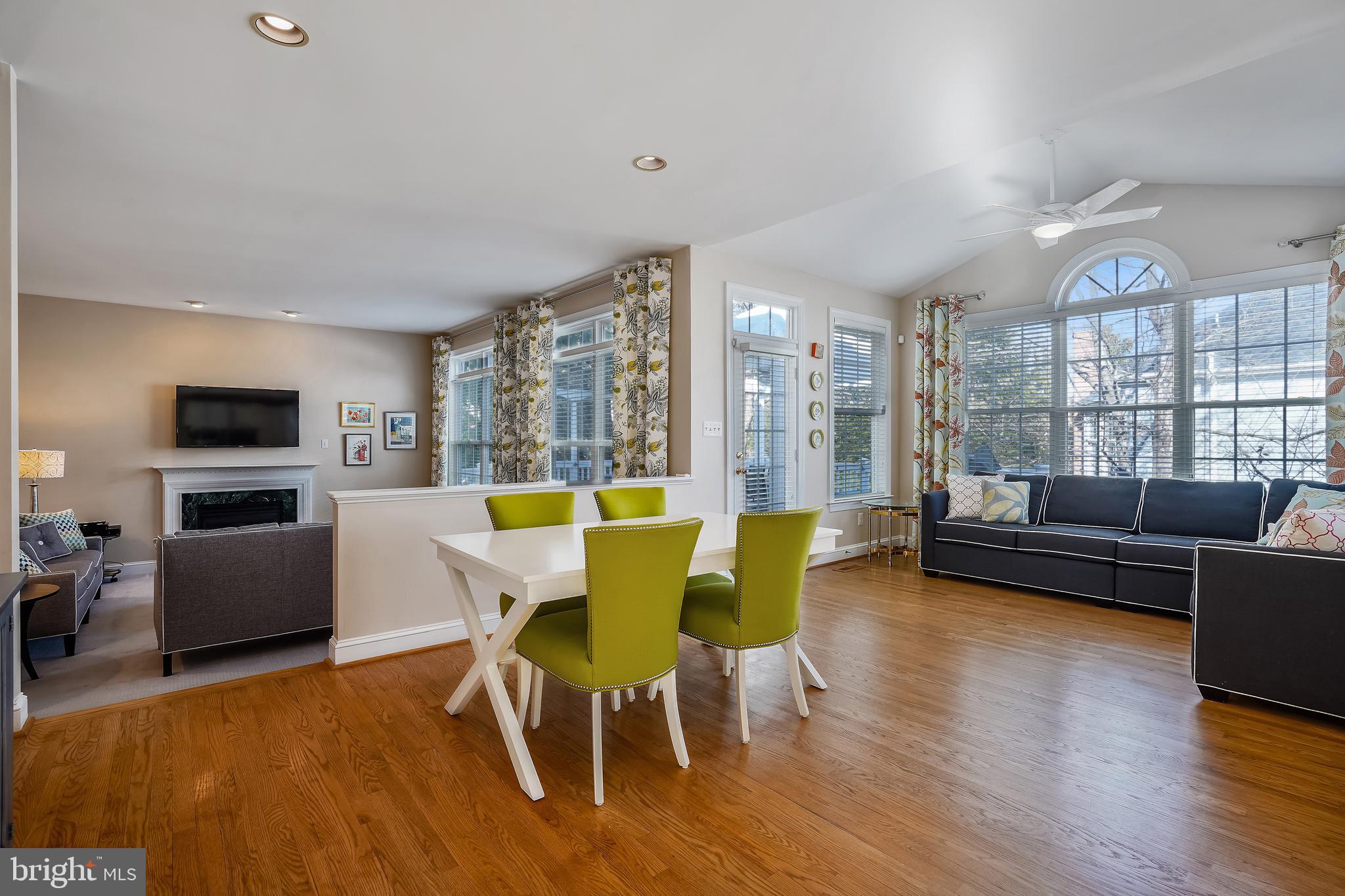 LOWES ISLAND/CASCADES - Residential