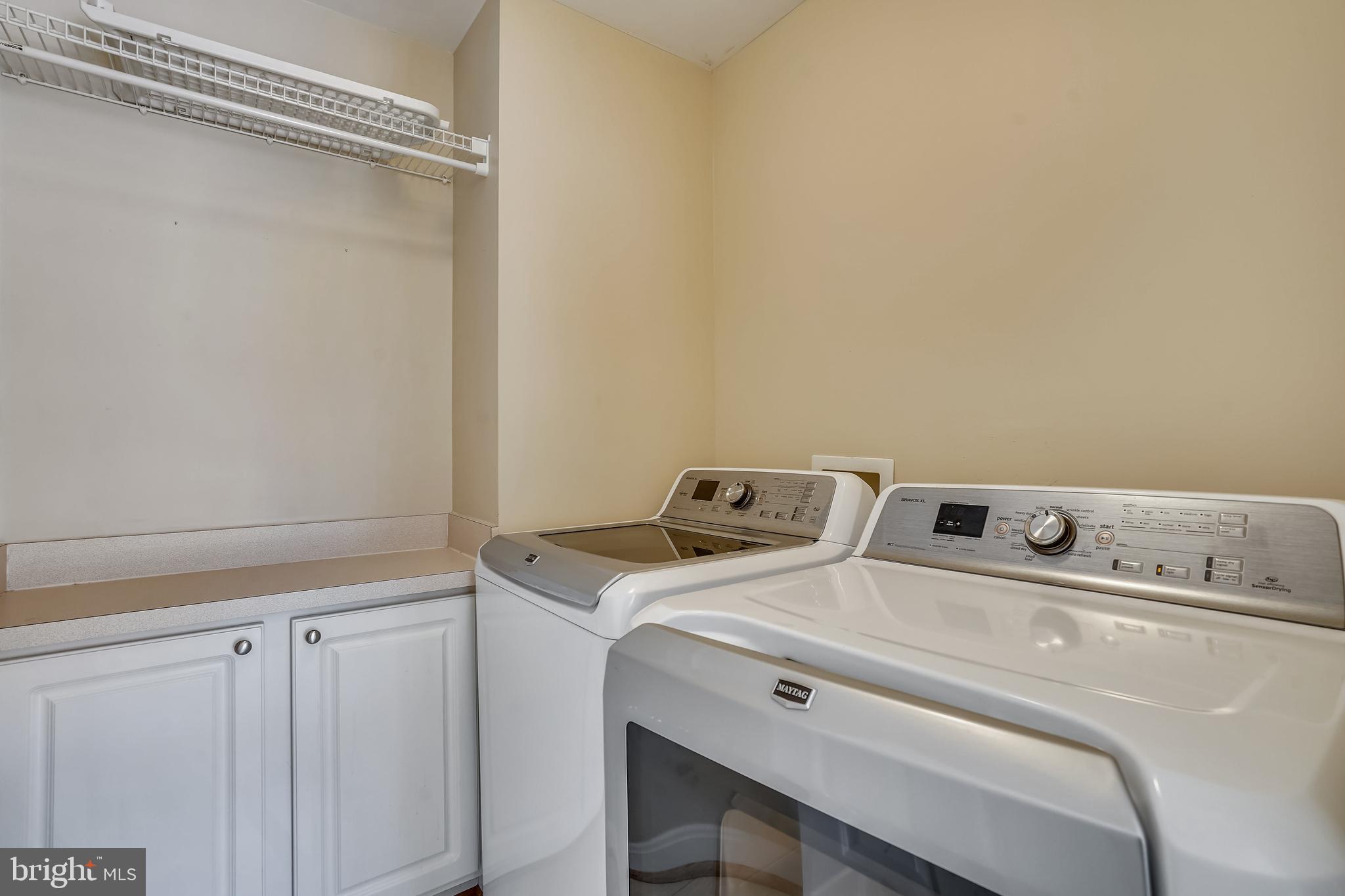 LOWES ISLAND/CASCADES - Residential