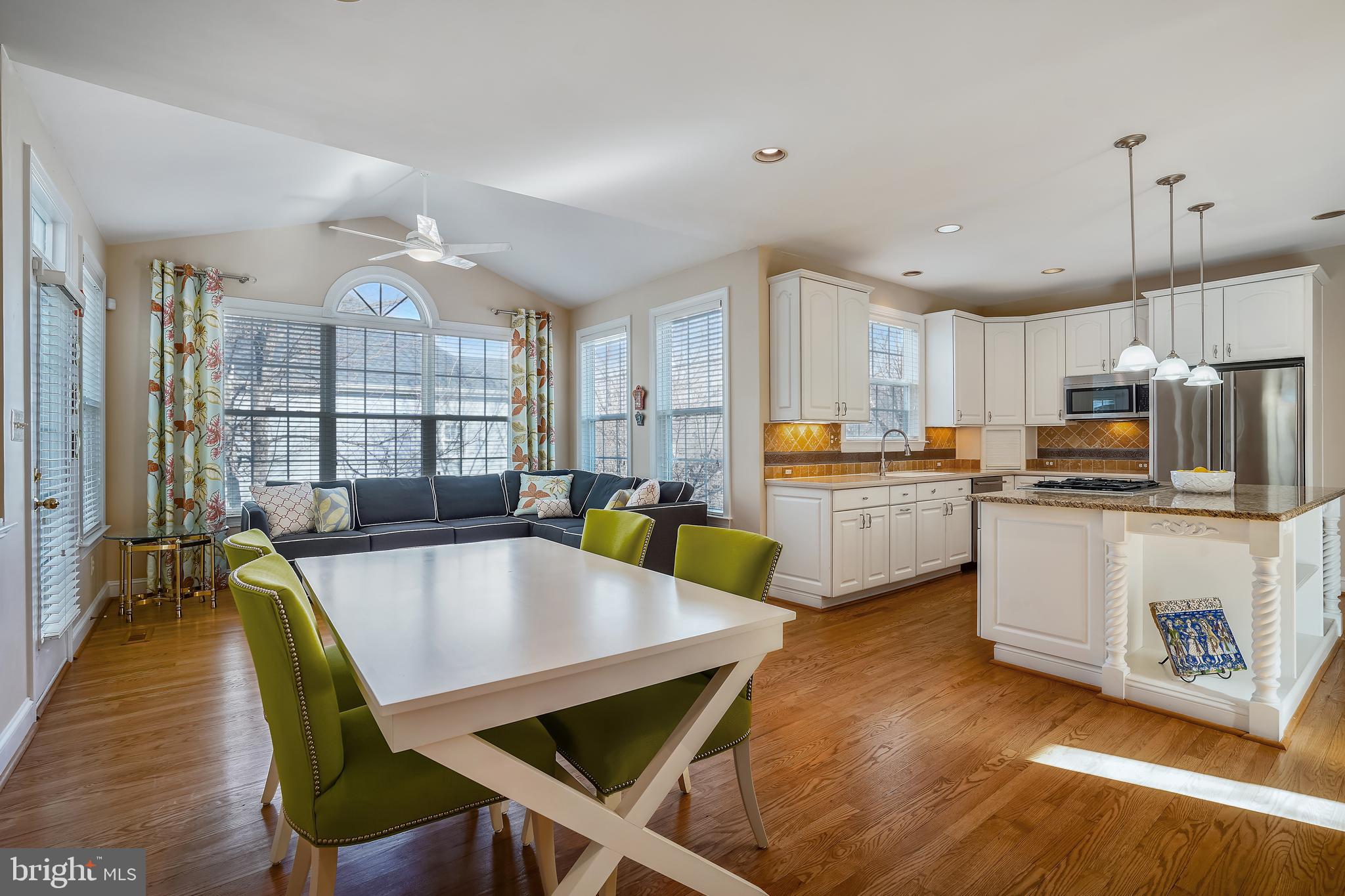 LOWES ISLAND/CASCADES - Residential