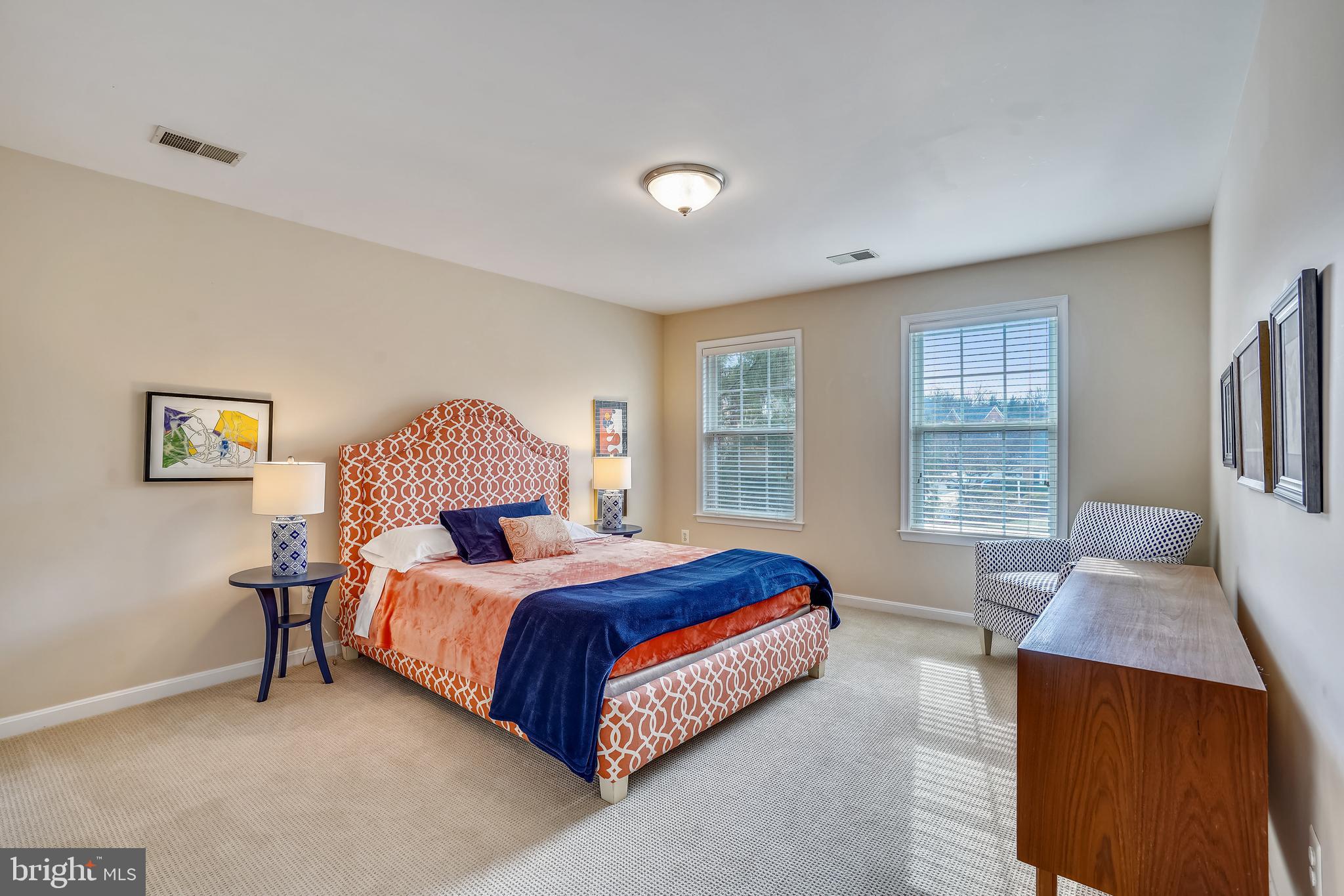 LOWES ISLAND/CASCADES - Residential