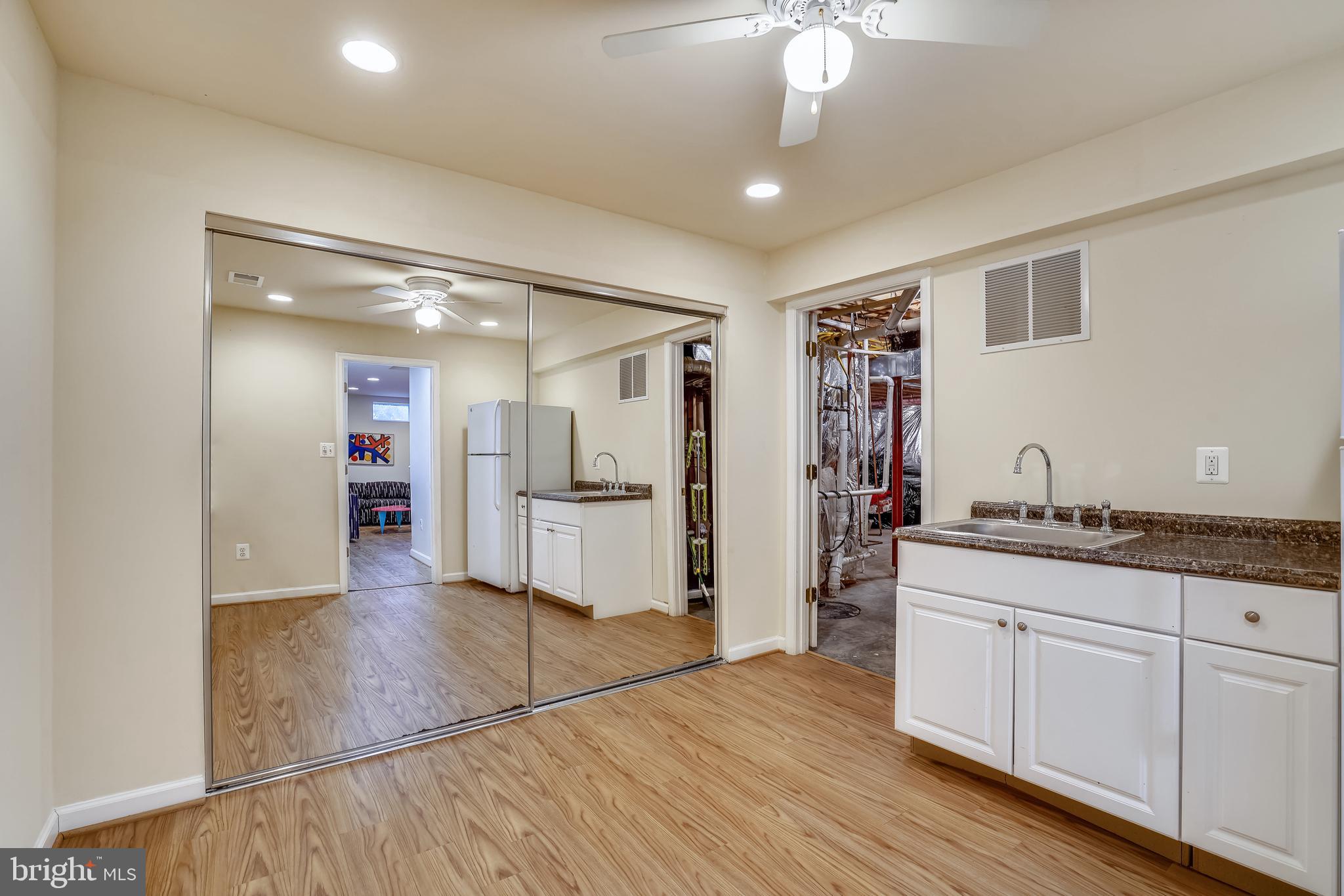 LOWES ISLAND/CASCADES - Residential