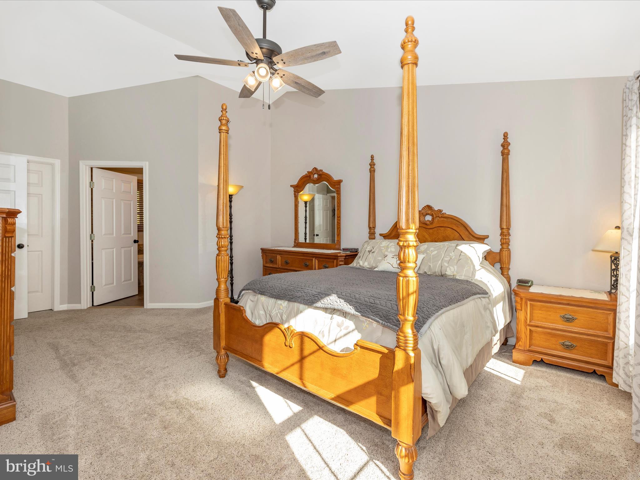 KINGS BRIDGE - Residential