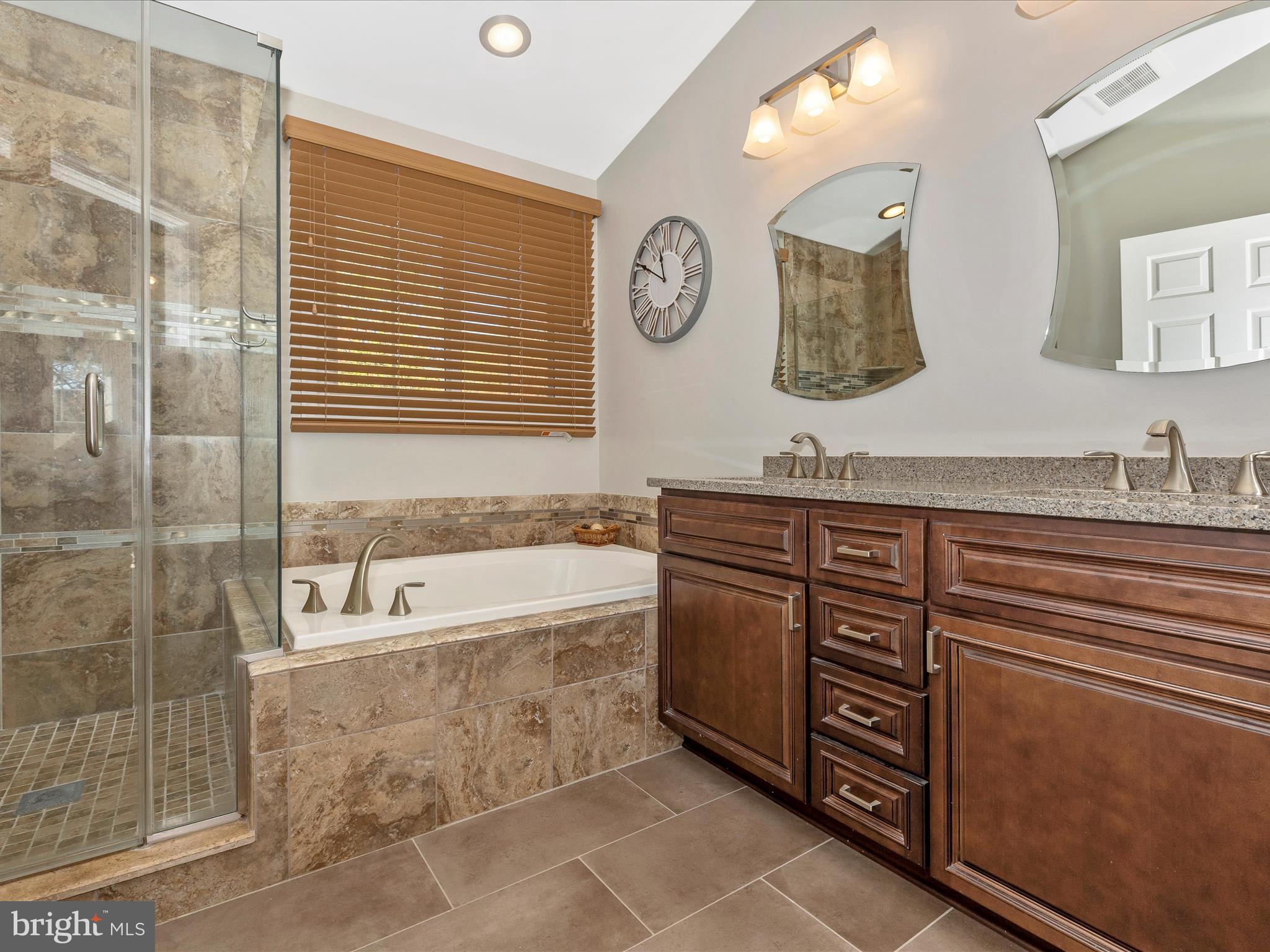 KINGS BRIDGE - Residential