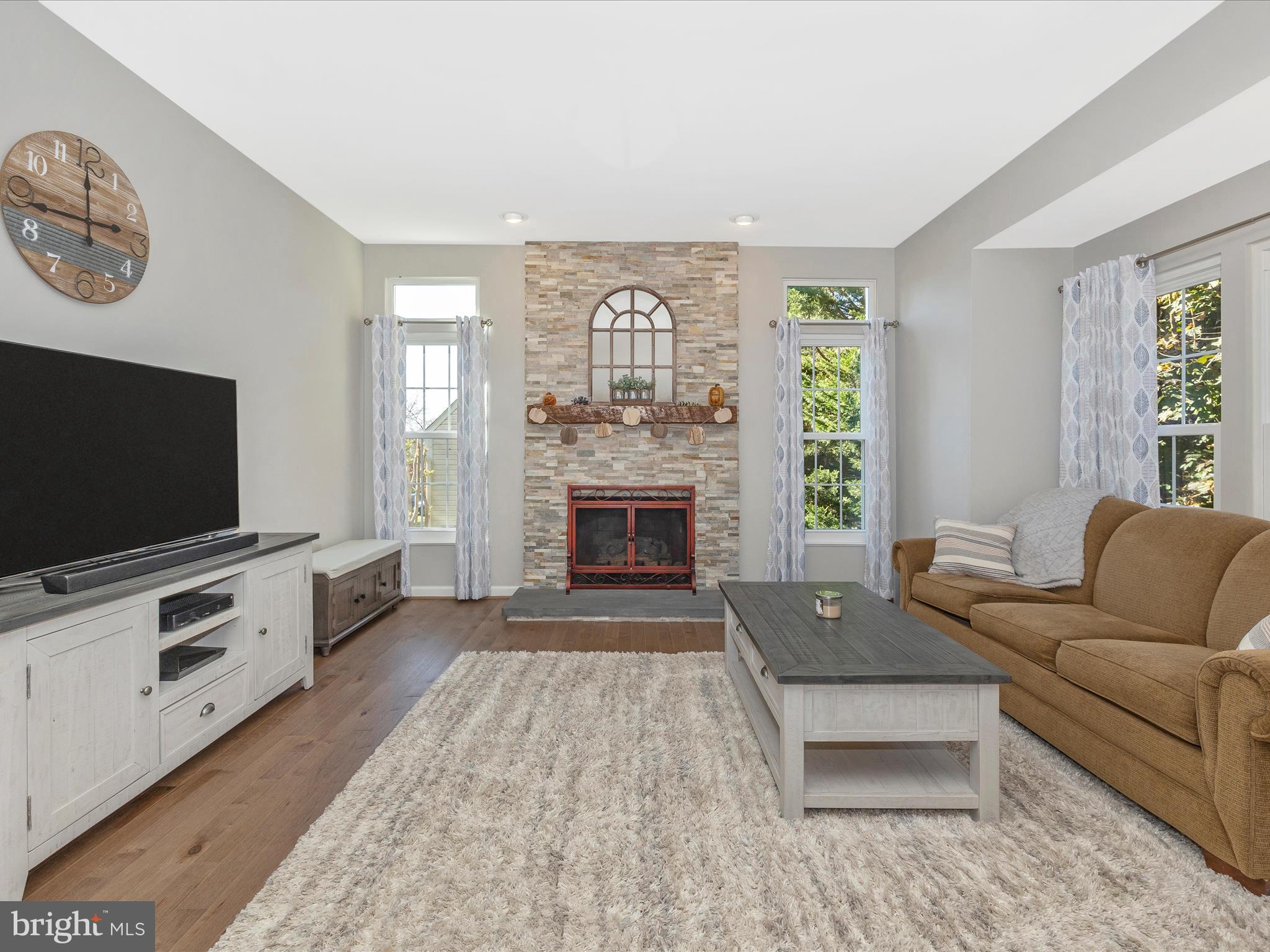 KINGS BRIDGE - Residential