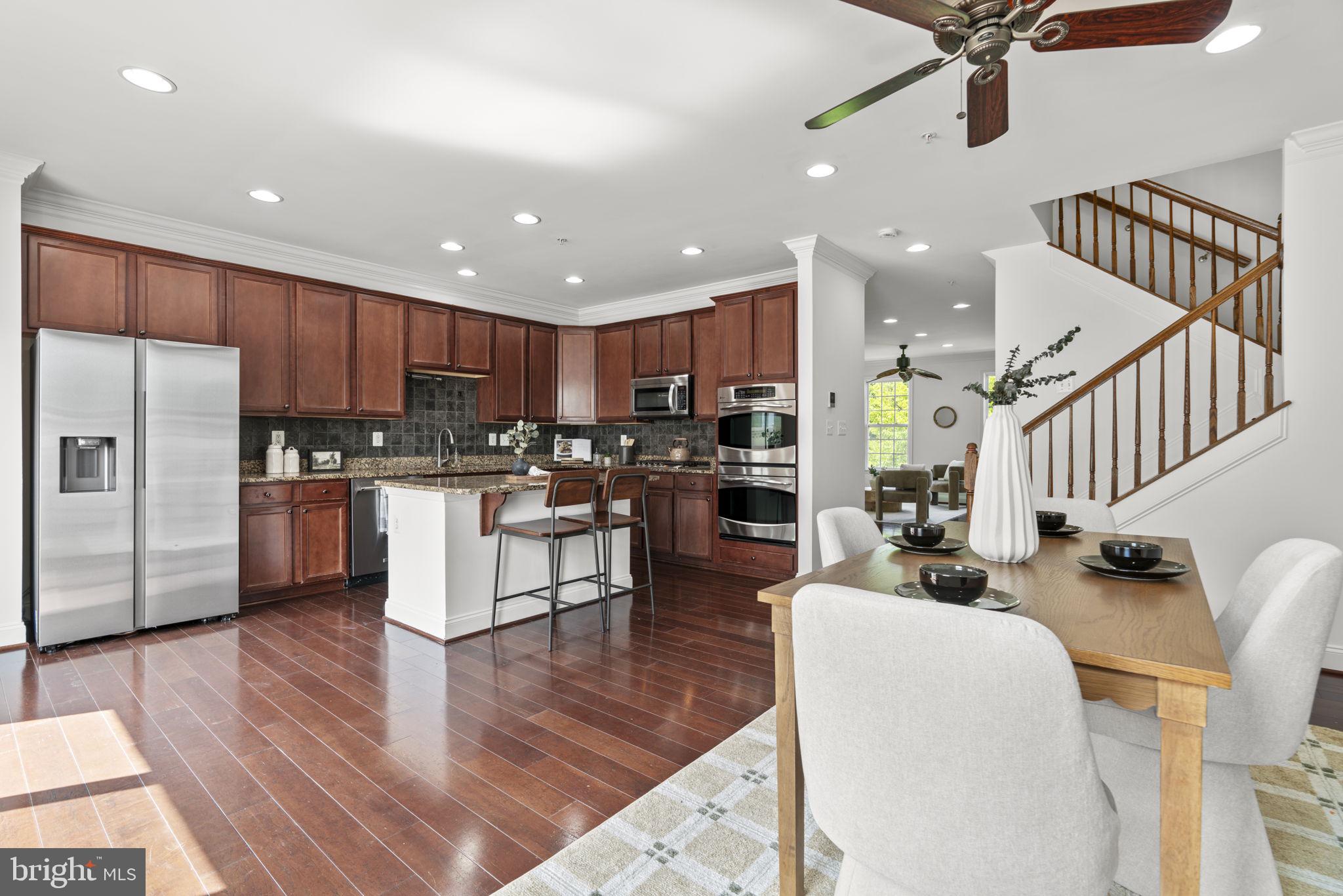GATEWAY OVERLOOK - Residential