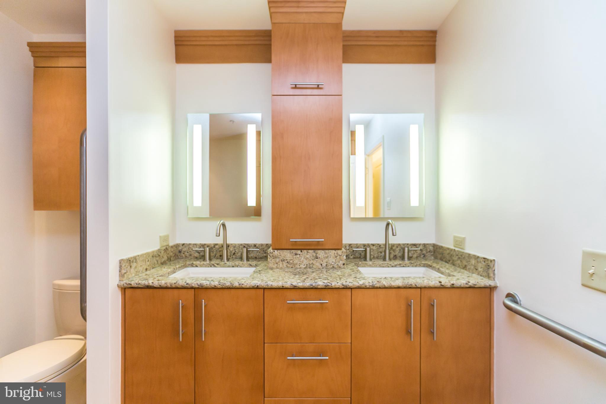 HARBOR EAST - Residential