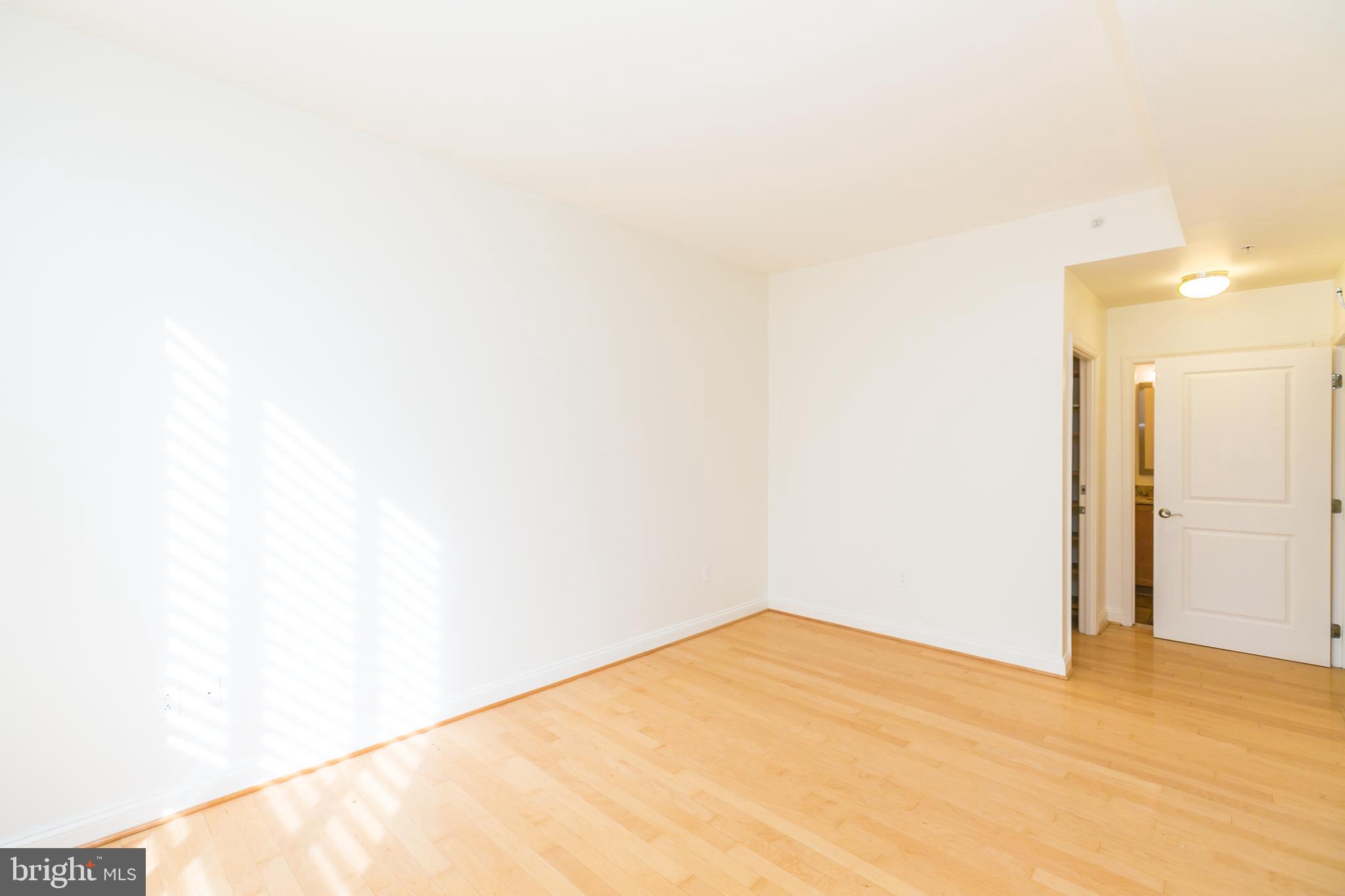 HARBOR EAST - Residential