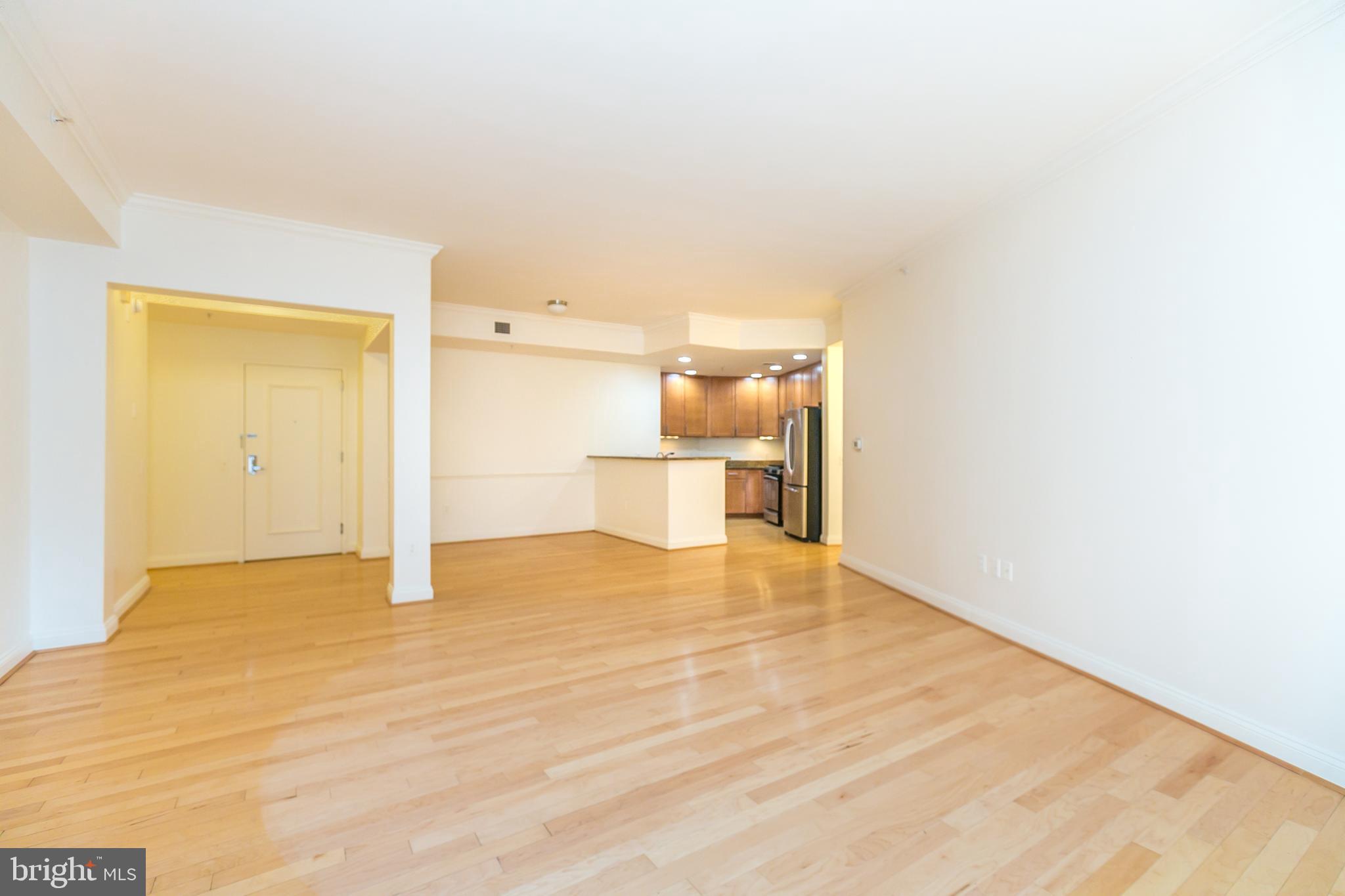 HARBOR EAST - Residential