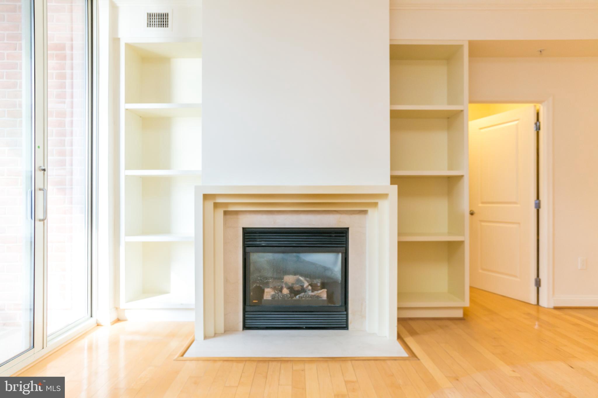 HARBOR EAST - Residential