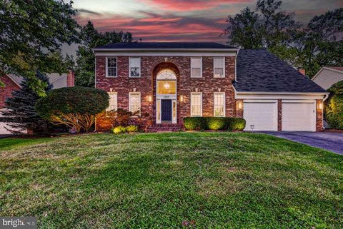 Photo of 15309 Chinaberry Street, GAITHERSBURG, MD 20878 (MLS # MDMC2253678)