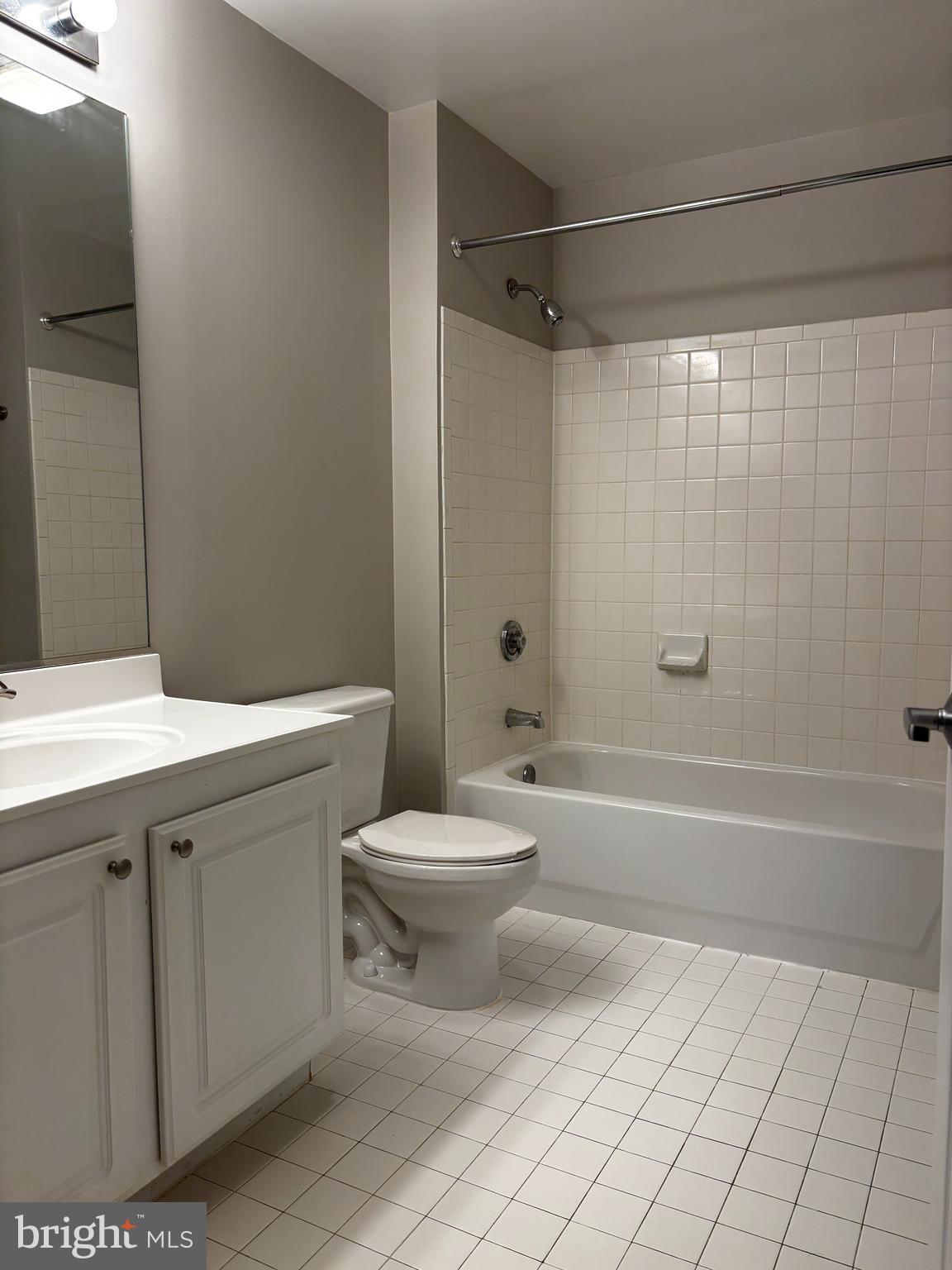 PIERSIDE AT HARBORVIEW - Residential