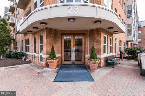 Condo For Sale - 23 Pierside Drive #130<br/> BALTIMORE, MD 21230