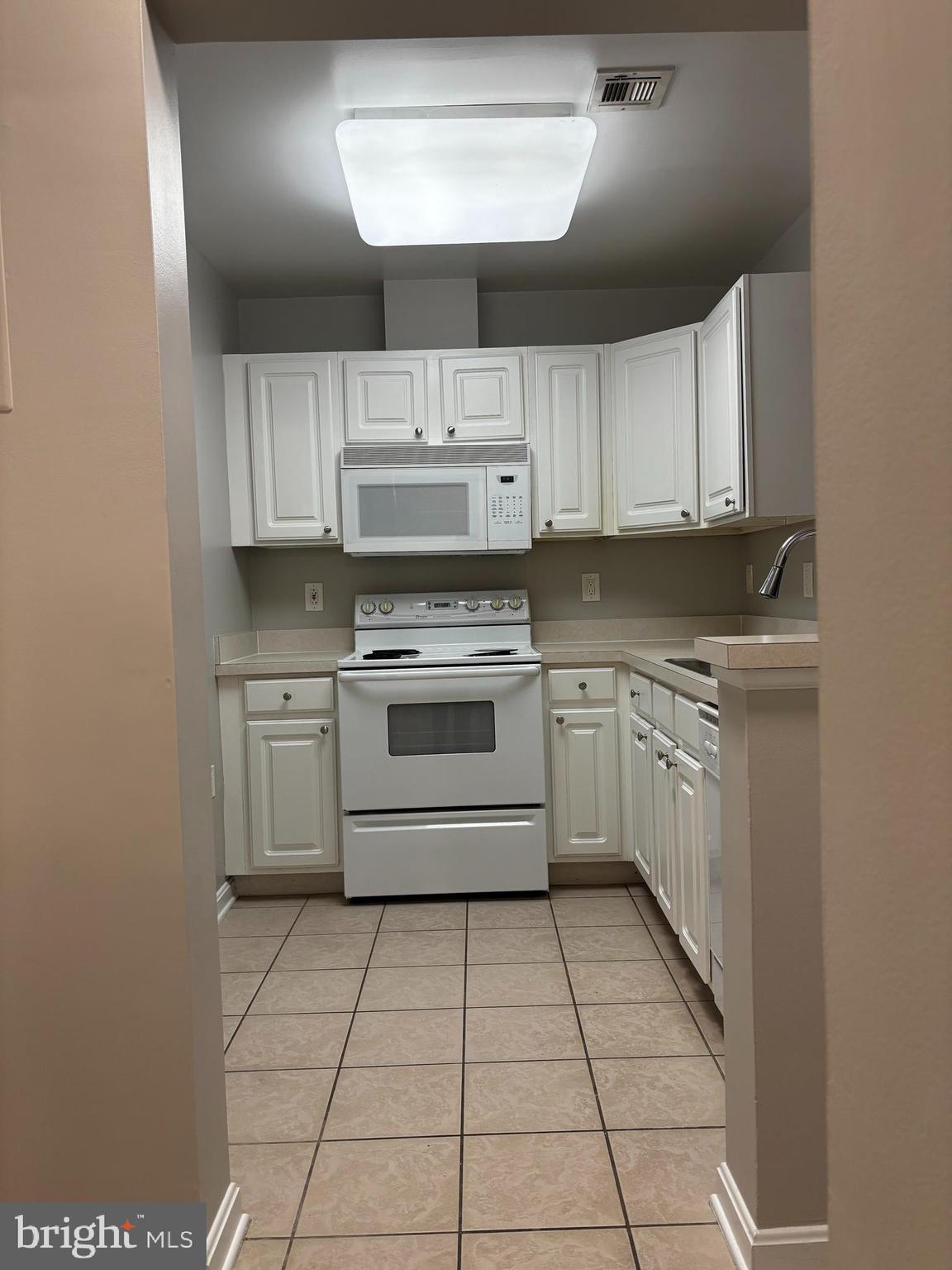 23 PIERSIDE DRIVE 130