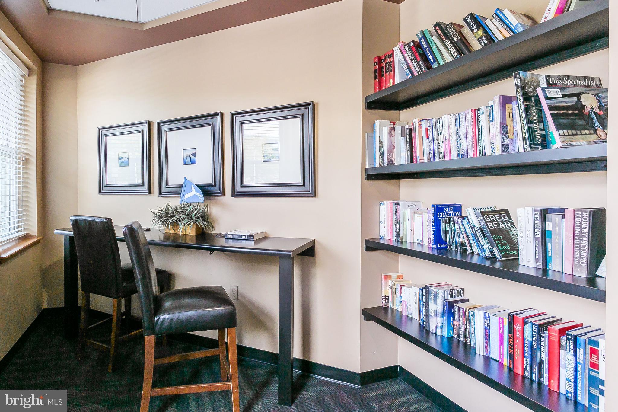 PIERSIDE AT HARBORVIEW - Residential