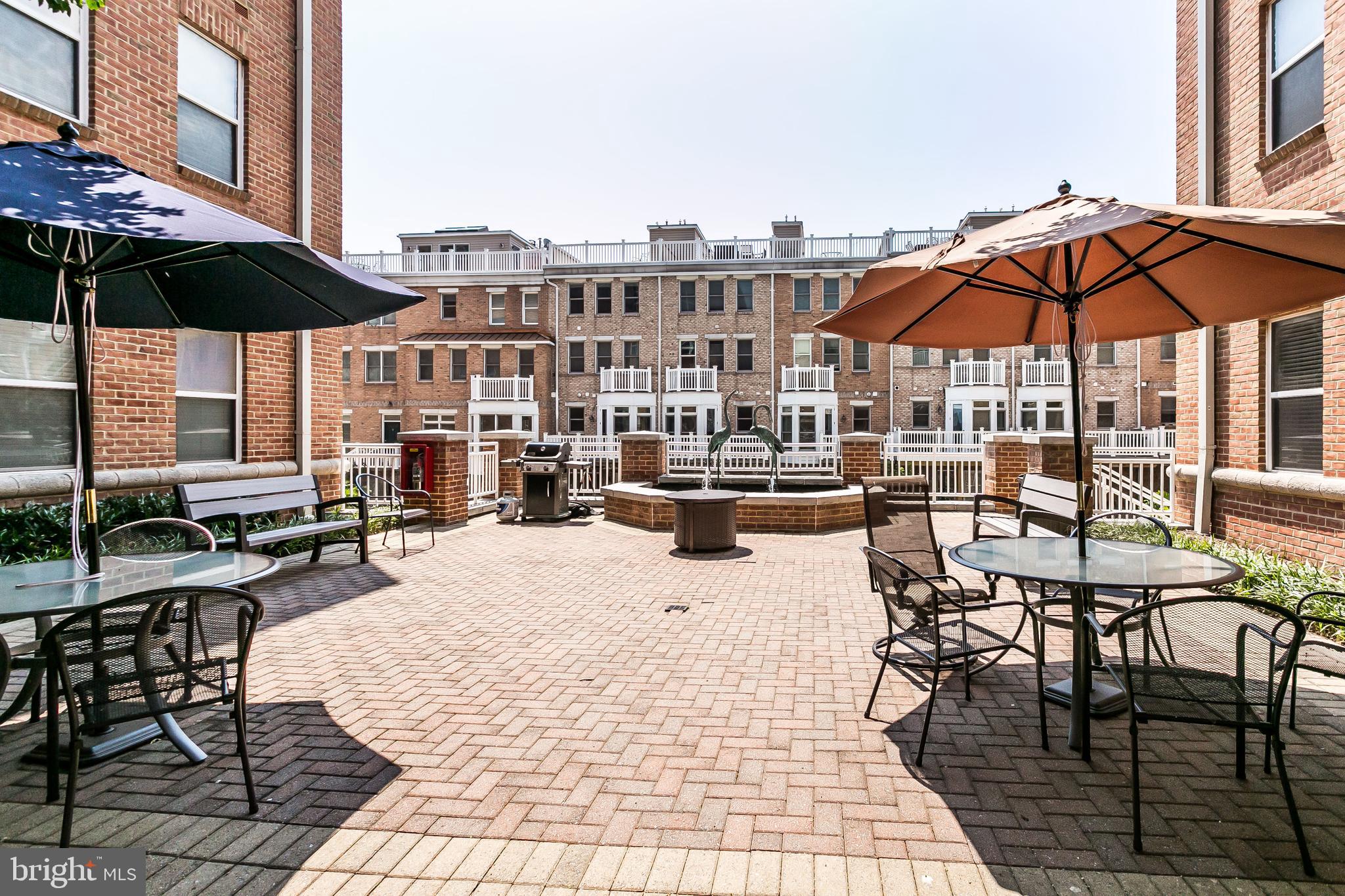 PIERSIDE AT HARBORVIEW - Residential