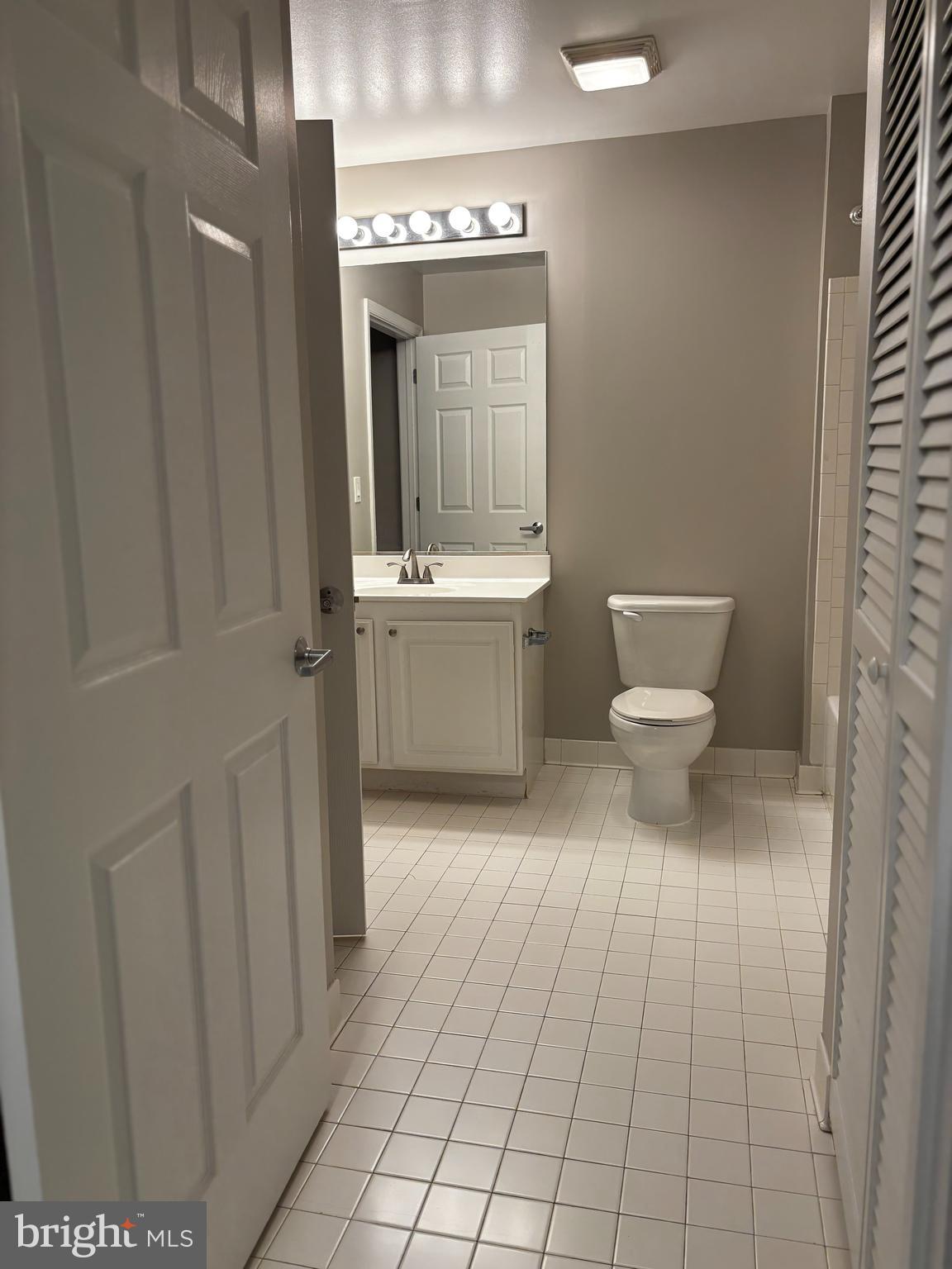 PIERSIDE AT HARBORVIEW - Residential