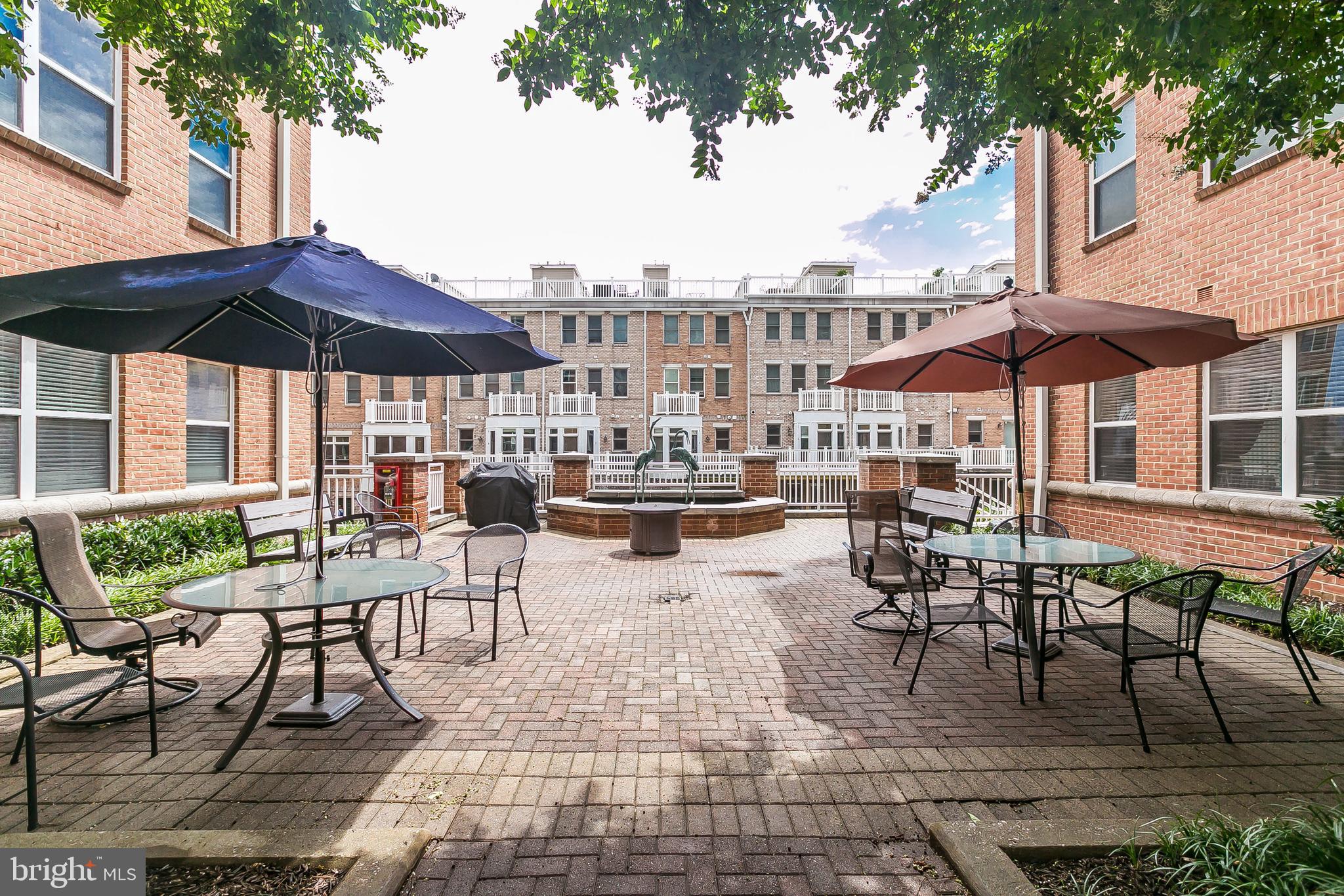 PIERSIDE AT HARBORVIEW - Residential