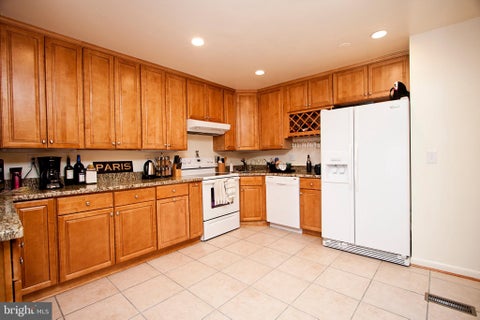 Homes For Rent - 1712 12th Street<br/> ARLINGTON, VA 22204