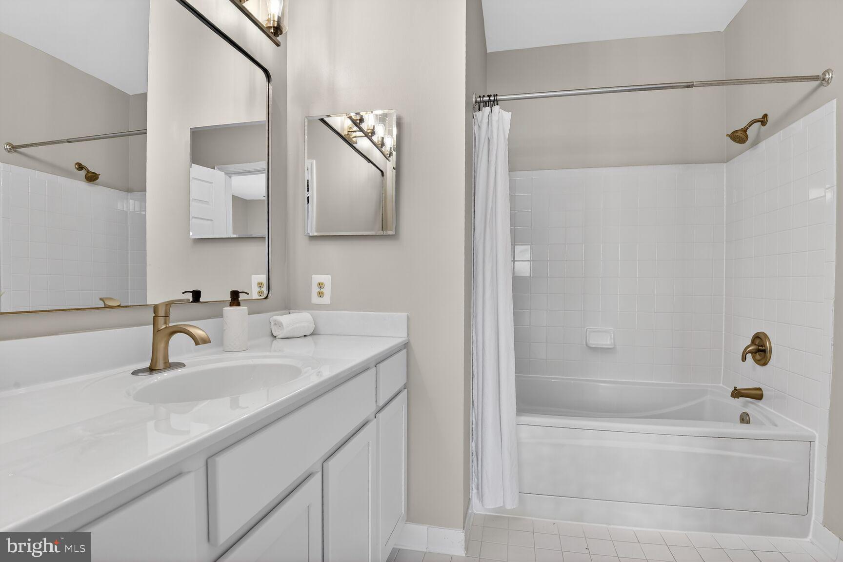 WESTBROOK COURT - Residential