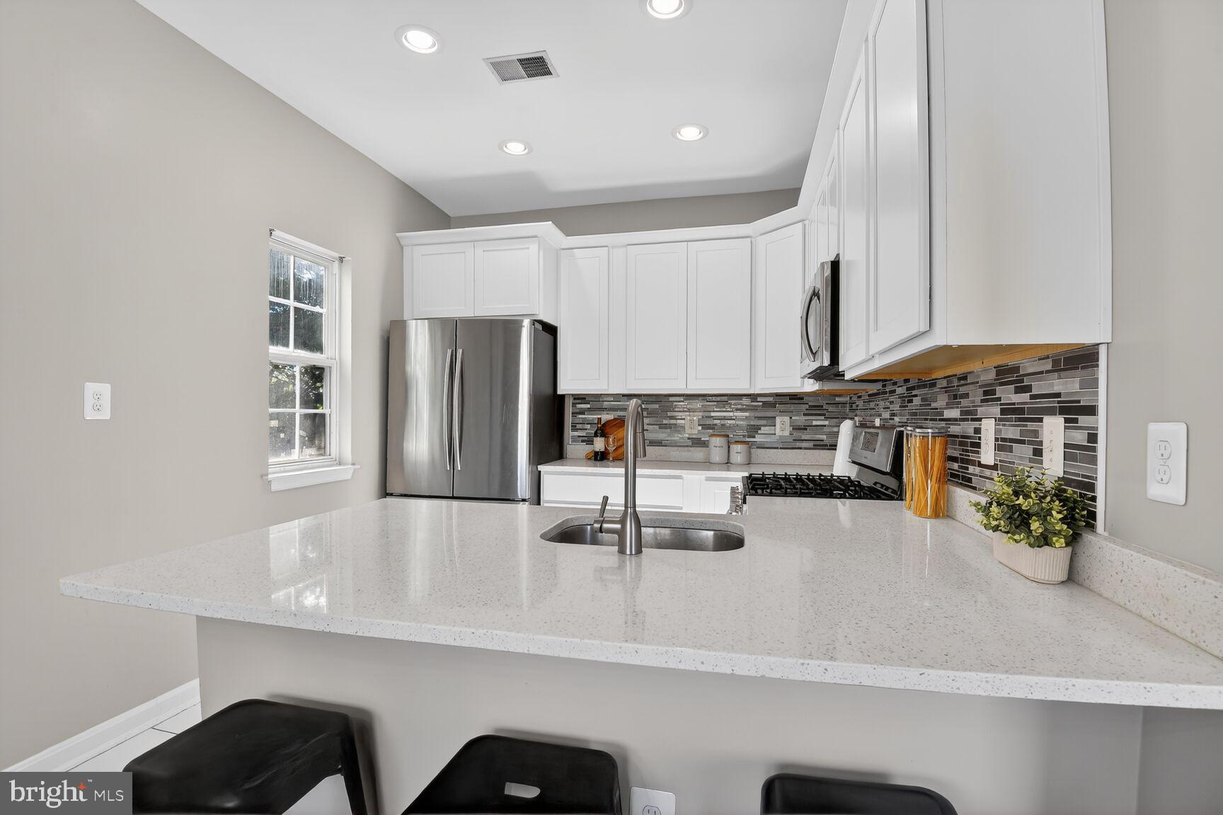 WESTBROOK COURT - Residential