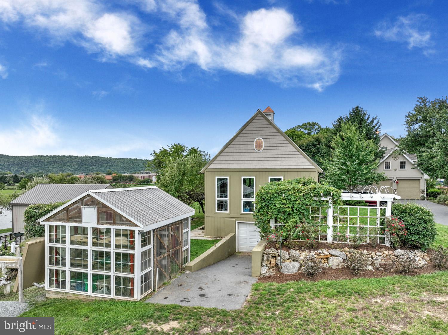 EAST DONEGAL - Residential