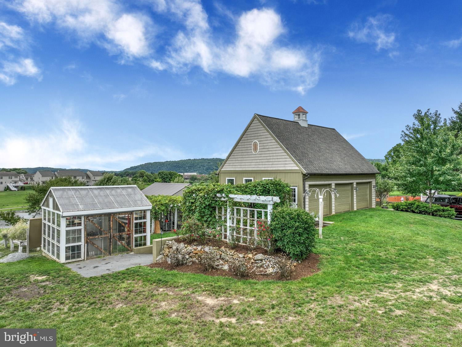 EAST DONEGAL - Residential