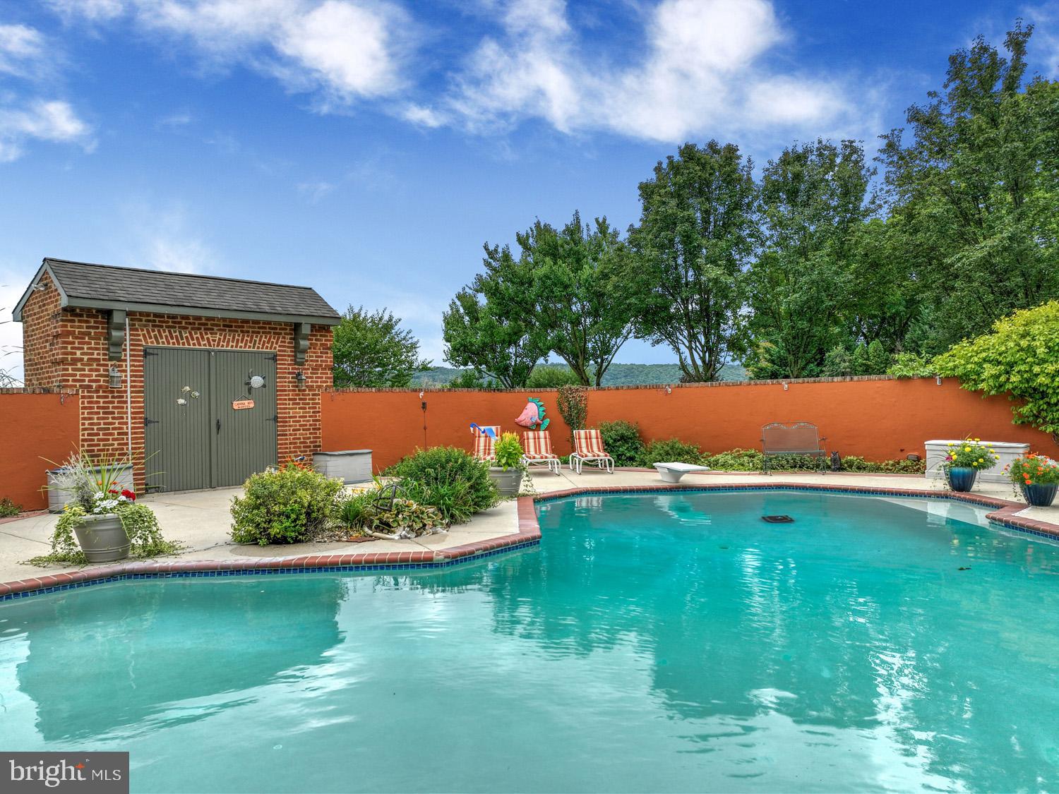 EAST DONEGAL - Residential