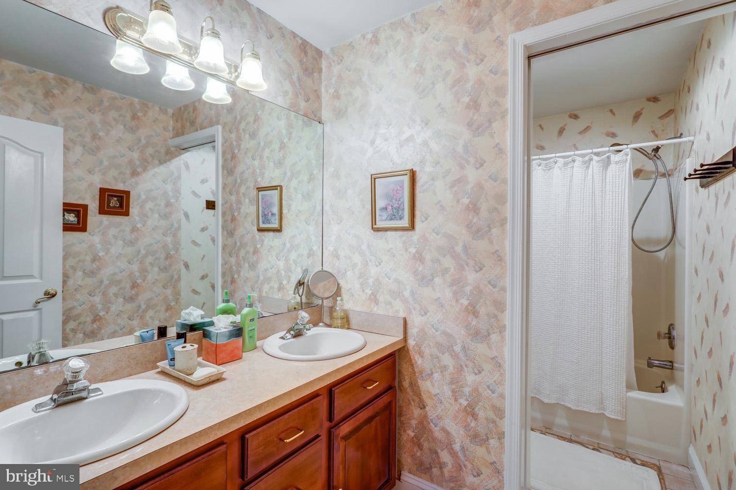 EAST DONEGAL - Residential