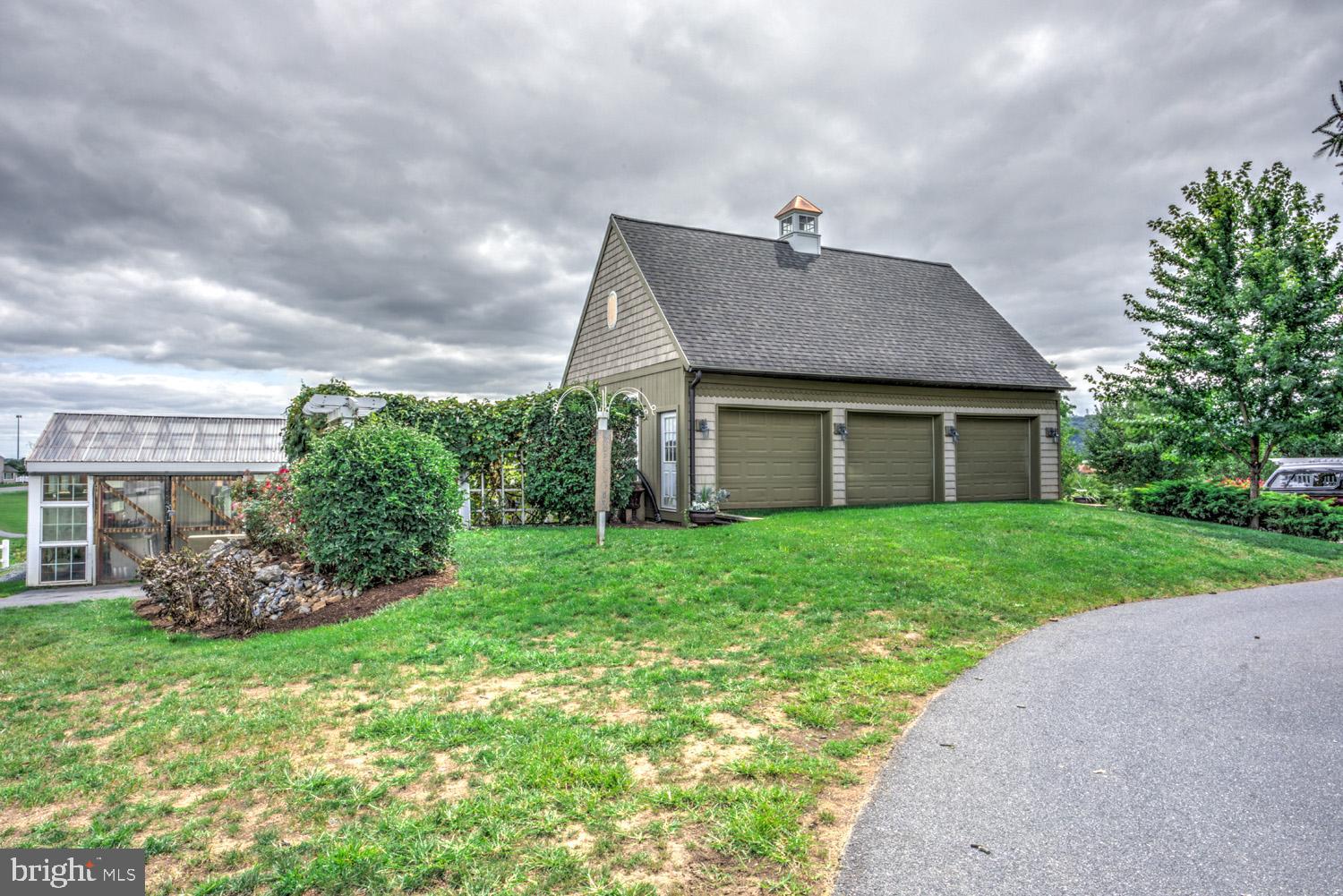 EAST DONEGAL - Residential