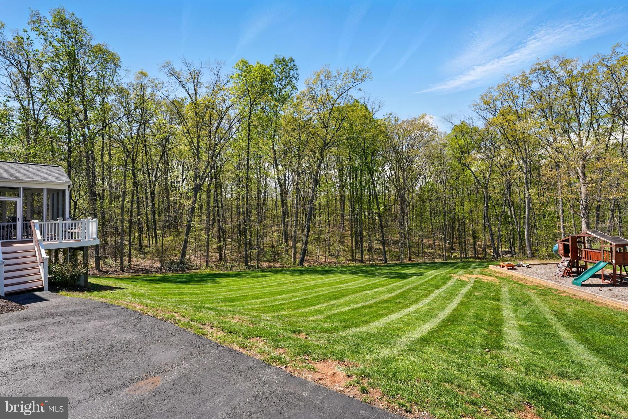 WINDSONG - Residential Lease