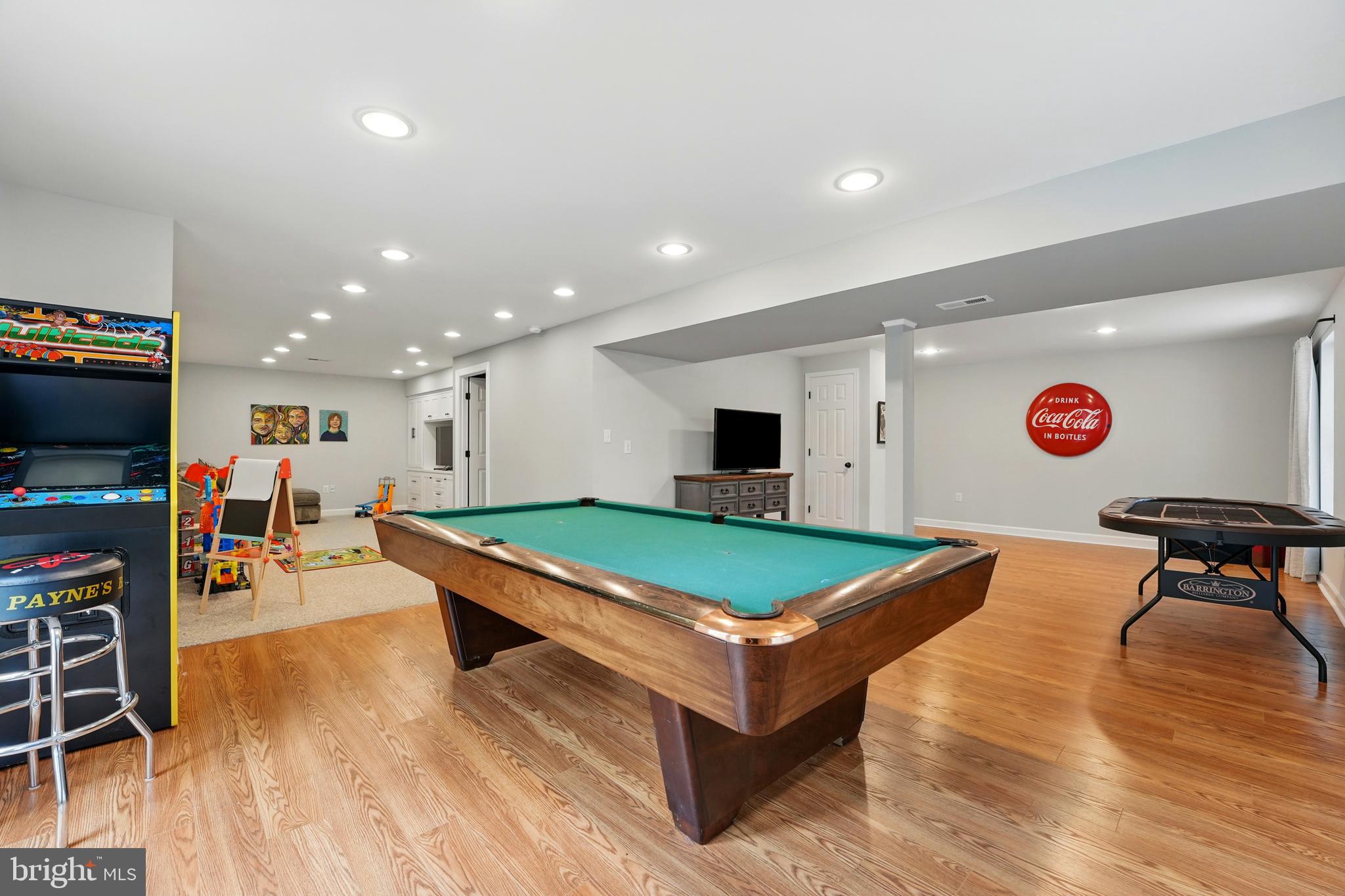 WINDSONG - Residential Lease