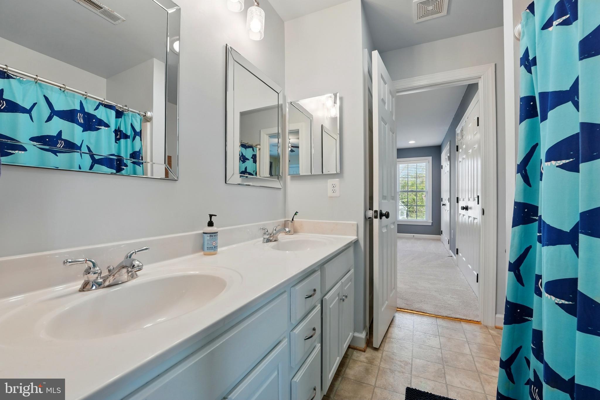 WINDSONG - Residential Lease