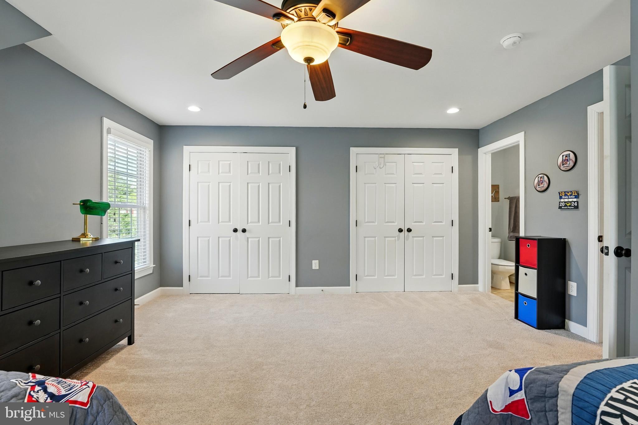 WINDSONG - Residential Lease