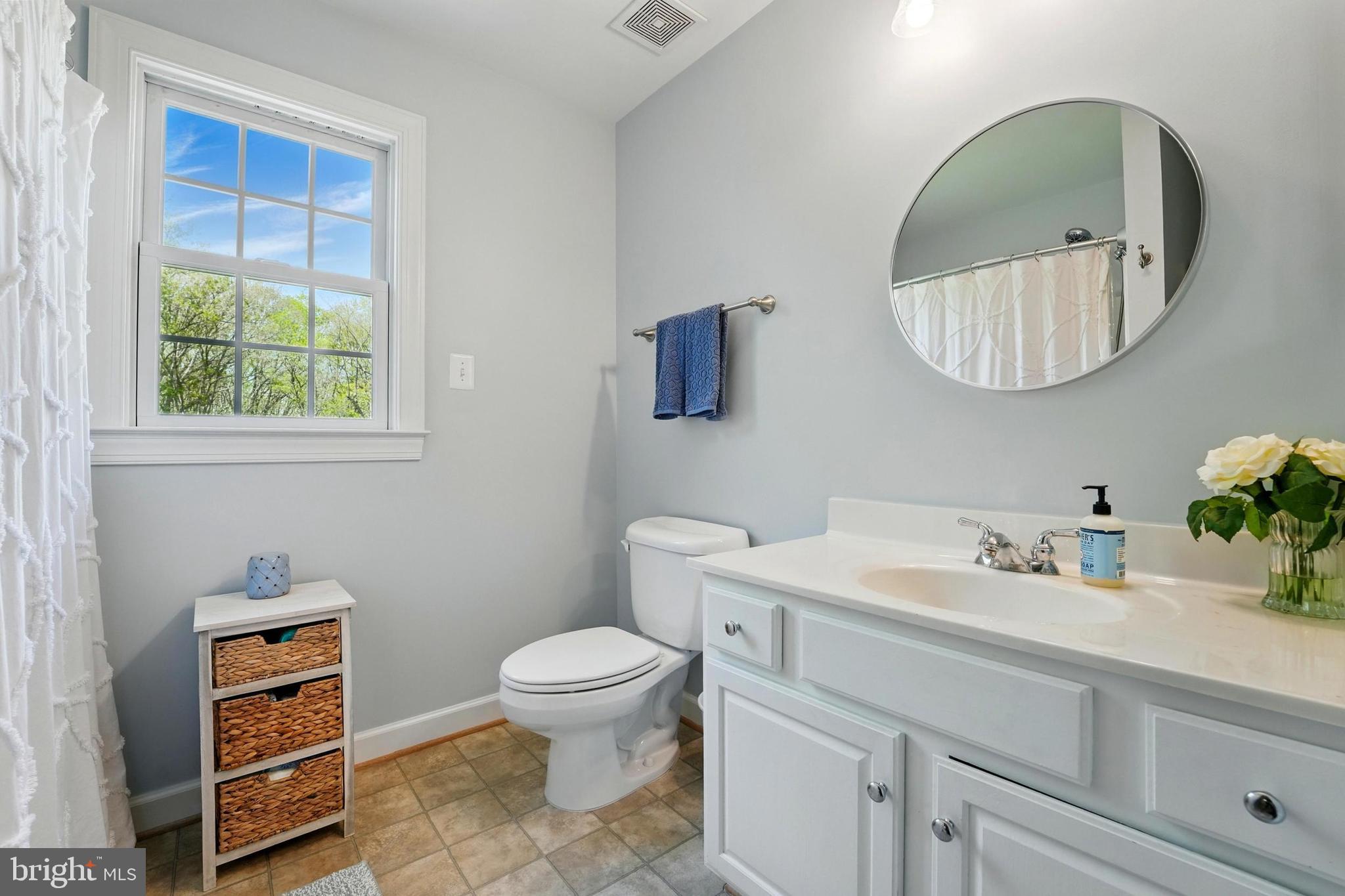 WINDSONG - Residential Lease