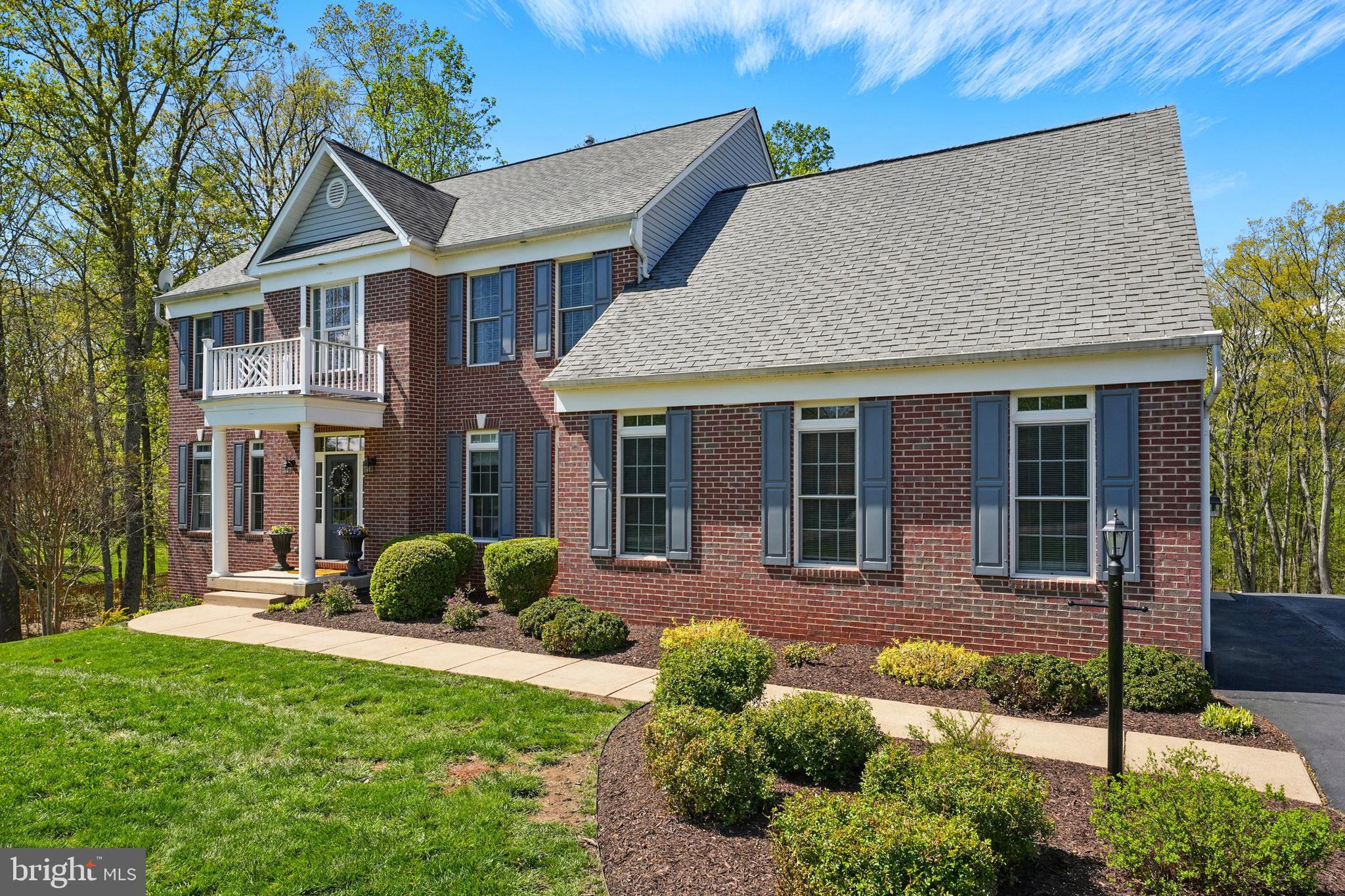 WINDSONG - Residential Lease