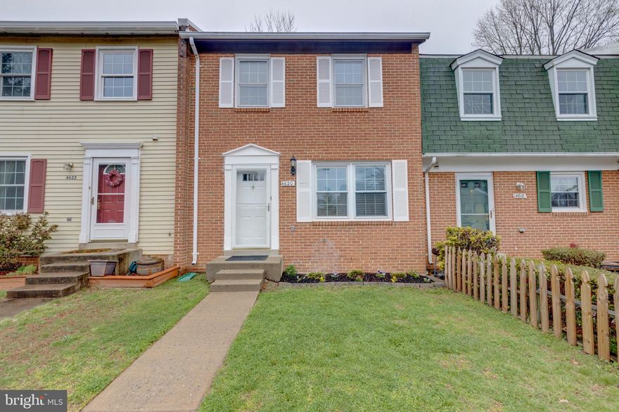 Located just moments from shopping, restaurants and parks, this three-level townhouse is perfectly positioned for a life of convenience. Everything you need is within easy reach so you can spend more time relaxing and enjoying this great home.Inside, the home is light-filled and modern with stylish finishes and an open-concept floorplan perfect for entertaining. There are three bedrooms and 3.5 bathrooms including an updated bathroom in the walk-out basement.New carpets flow underfoot in the bedrooms, while on-trend timber-look flooring features in the open-plan kitchen, meals and living area. The kitchen is well-equipped with a suite of quality appliances including a dishwasher, plus plenty of storage space and is open to the dining area.The spacious basement and a sun-drenched wood deck offer extra living space, perfect for when friends visit. Mature trees provide a leafy outlook in the summer and plenty of shade in the fenced courtyard. ALL OFFERS DUE BY 4:00pm on 4/13/19  Thanks