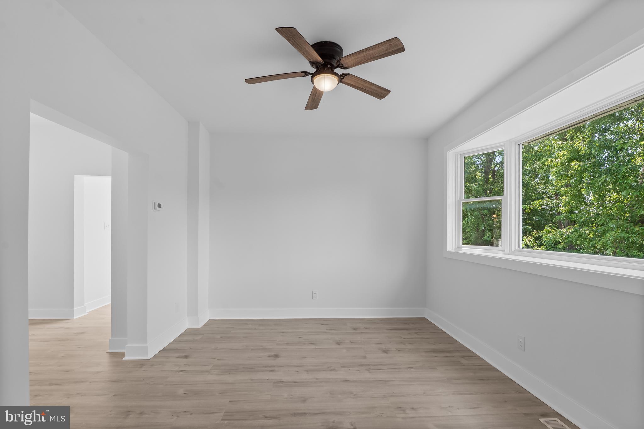16 W GREENWOOD AVENUE