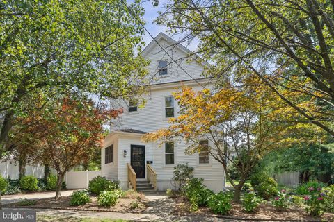 16 W GREENWOOD AVENUE OAKLYN NJ 08107