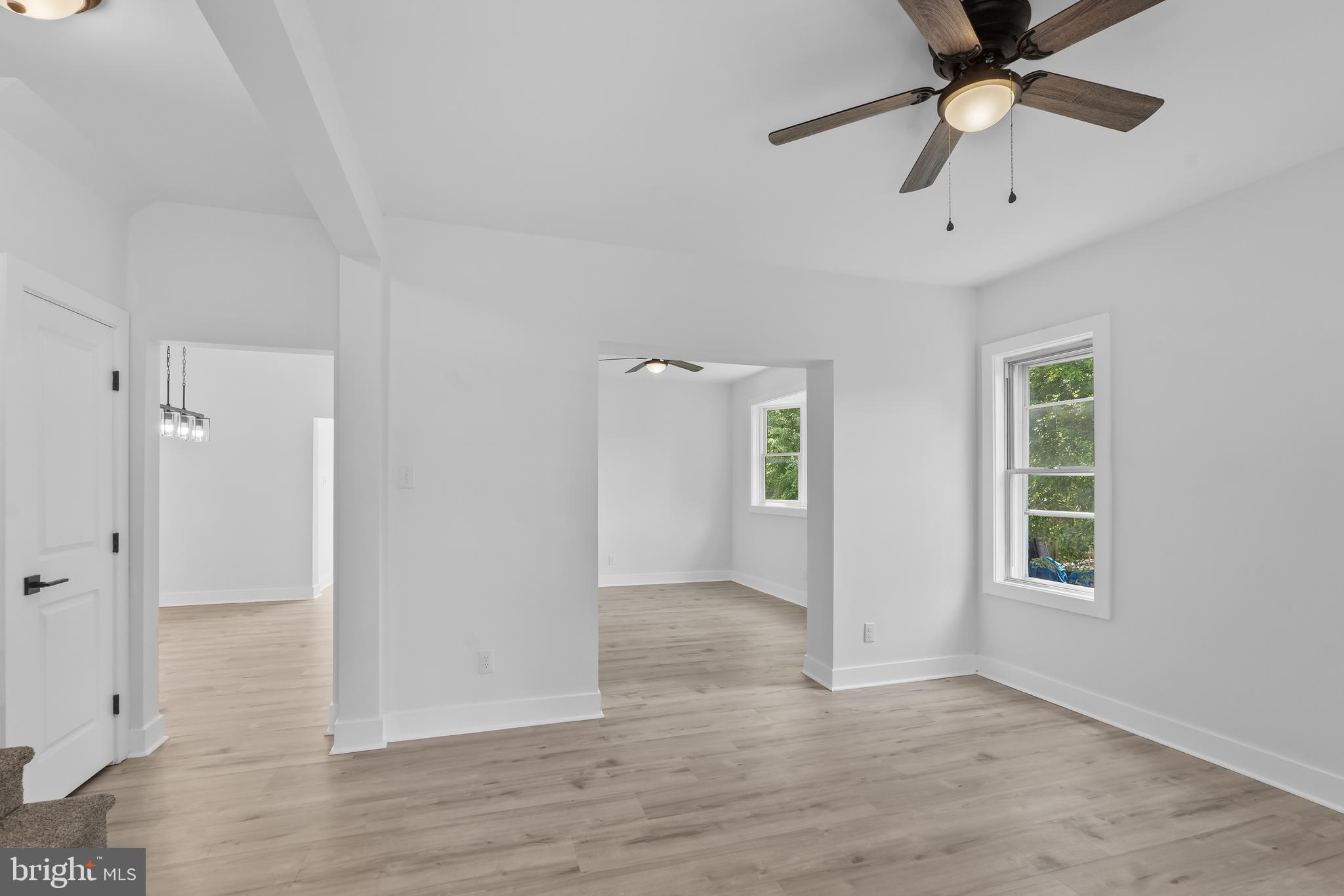 16 W GREENWOOD AVENUE