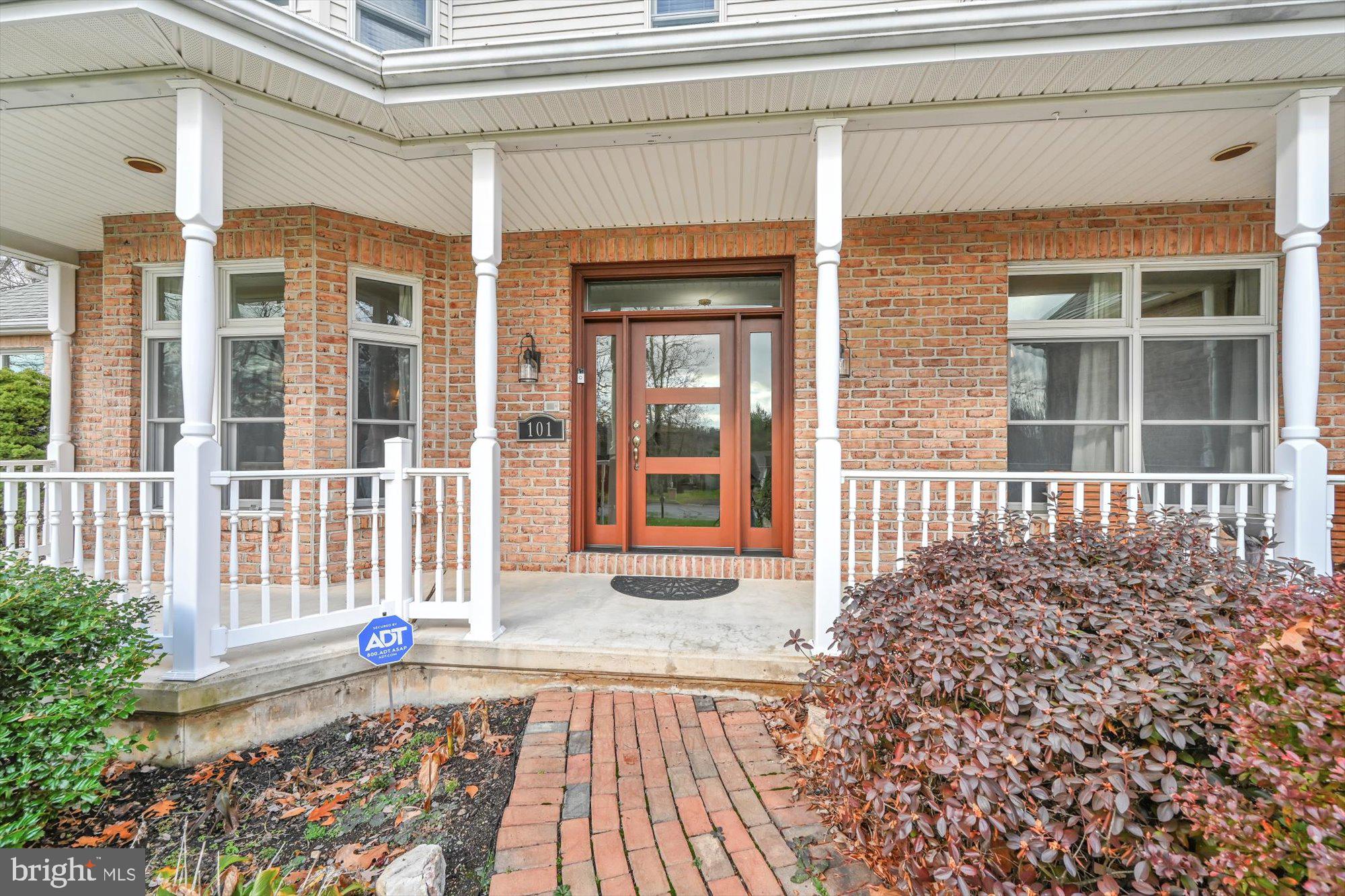 RIDGEVIEW - Residential