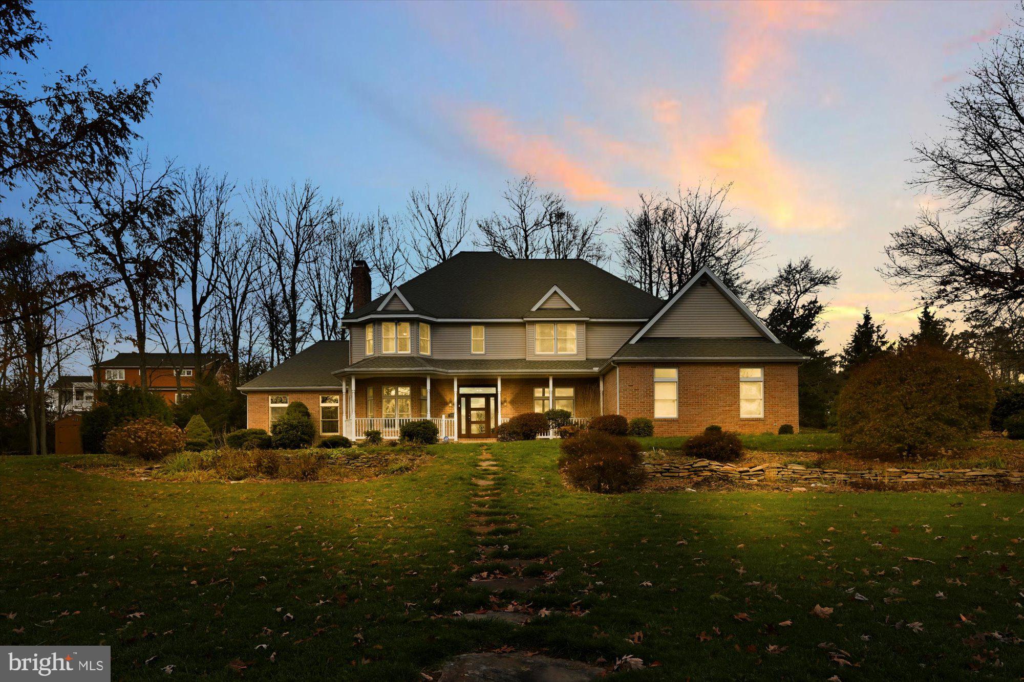 RIDGEVIEW - Residential