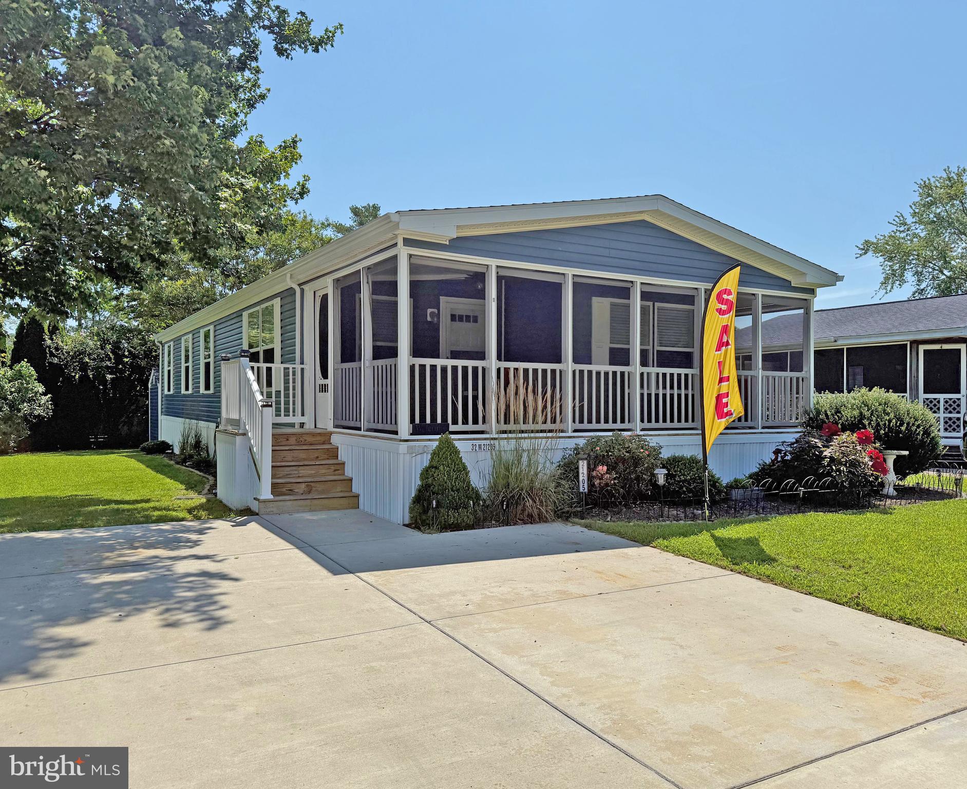Photo 1 of 34 — 21205 M STREET M-32, REHOBOTH BEACH, DE 19971