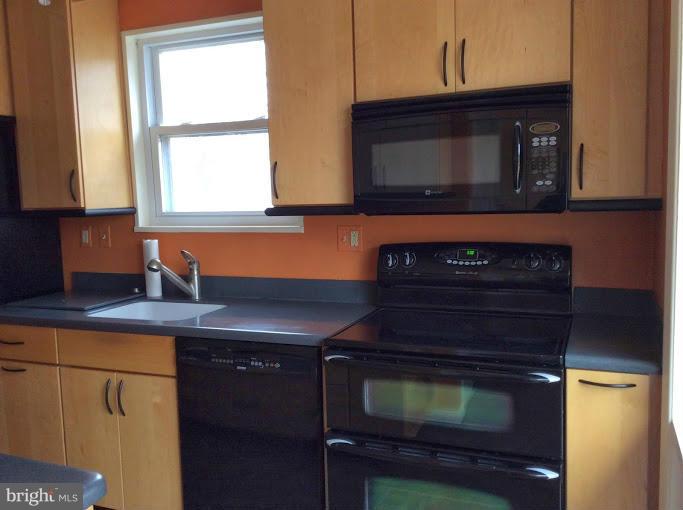 CONN AVE PARK - Residential Lease