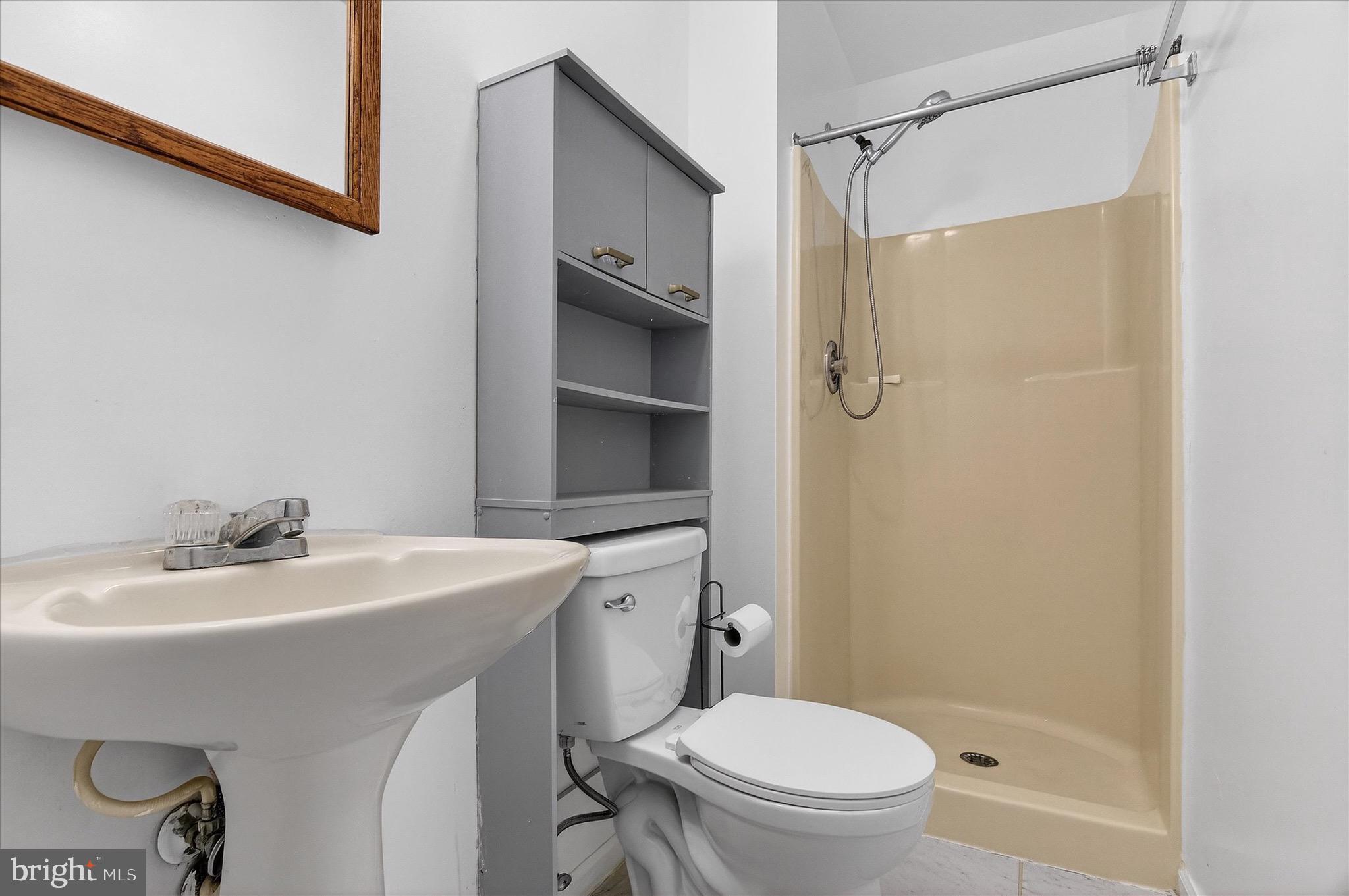 SORRELL COURT - Residential