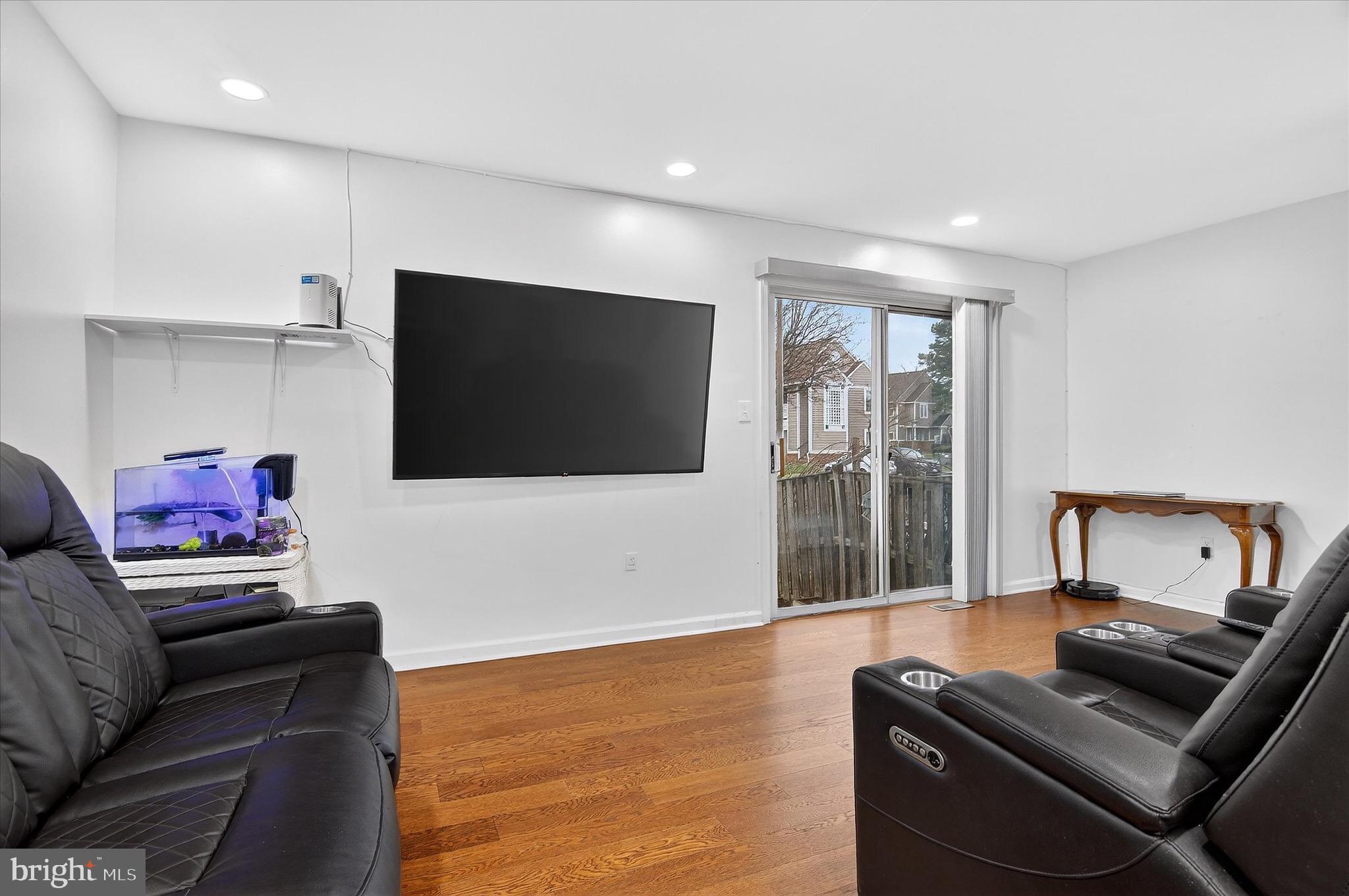 SORRELL COURT - Residential