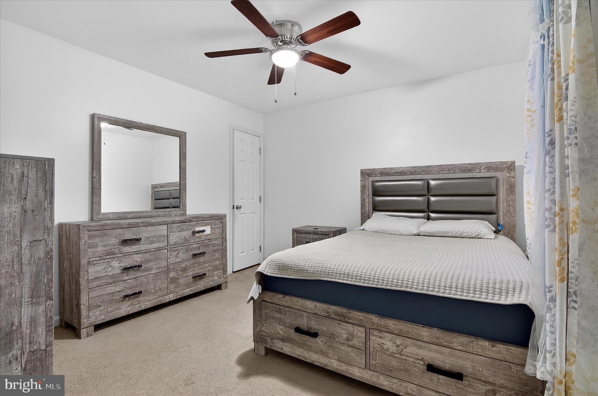 SORRELL COURT - Residential