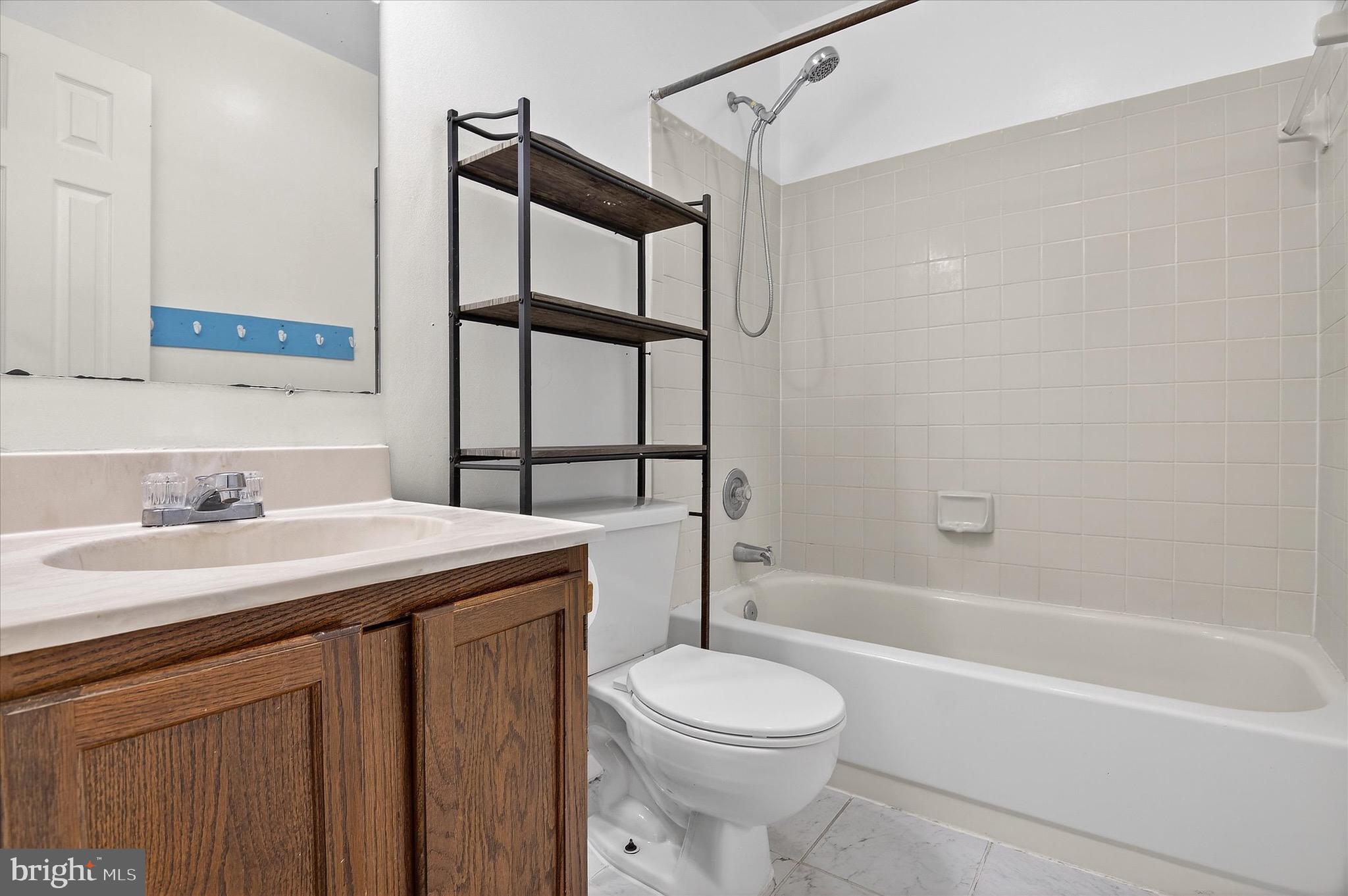 SORRELL COURT - Residential