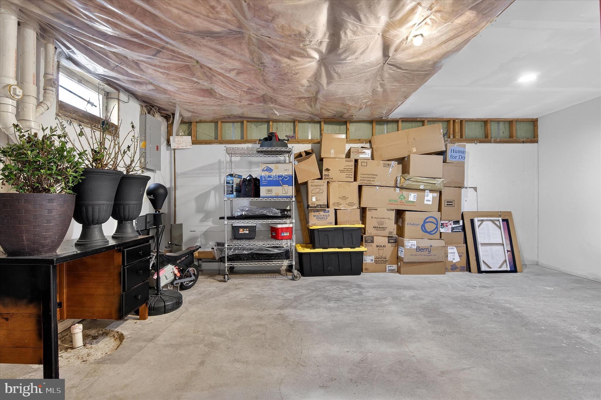 SORRELL COURT - Residential