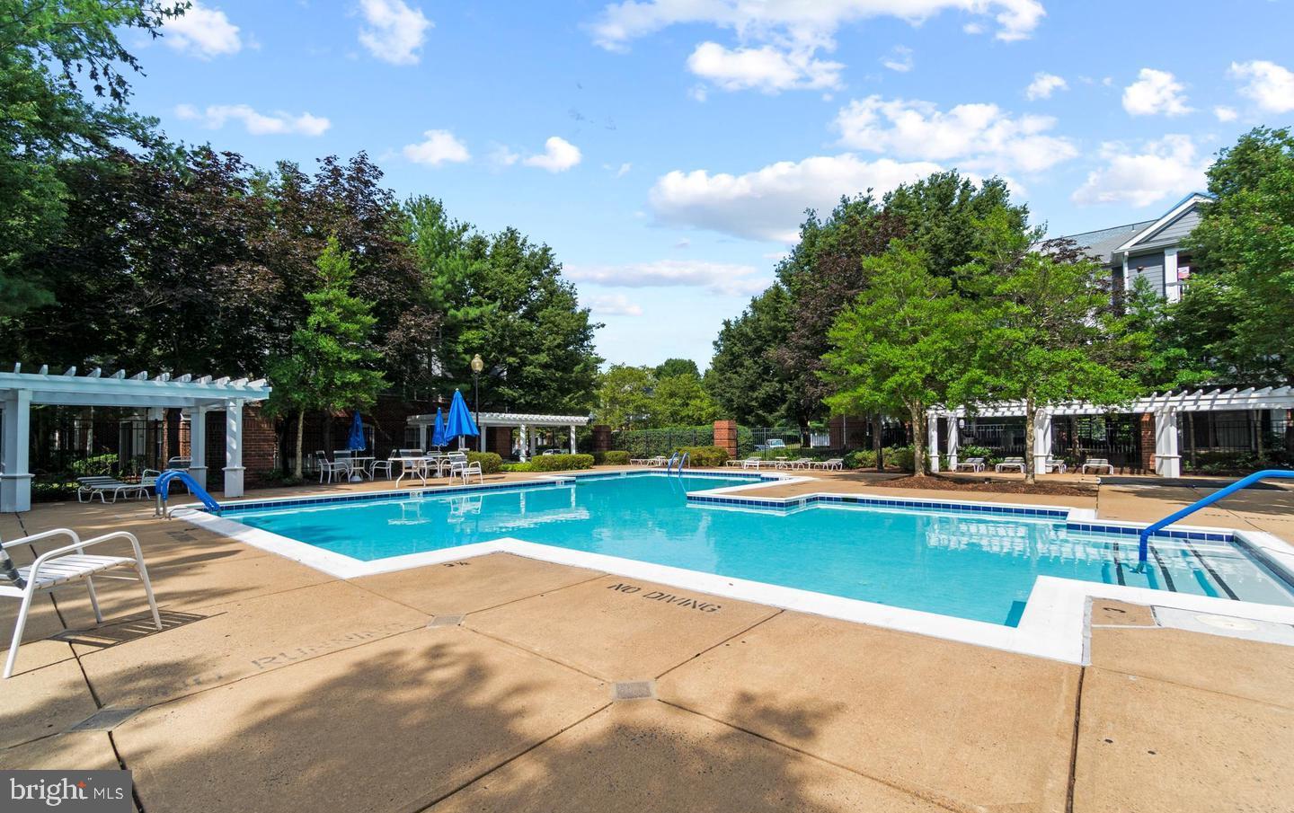 SOUTH GLEN - Residential