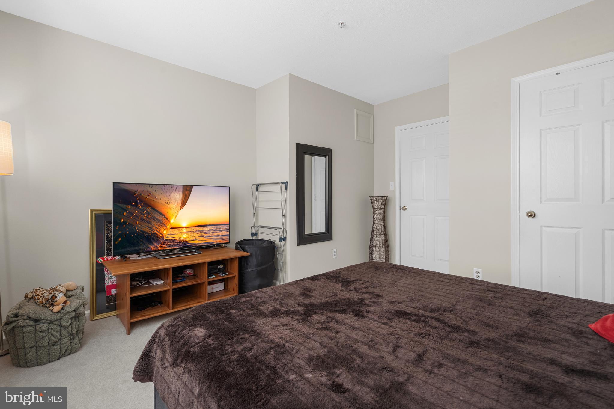 SOUTH GLEN - Residential